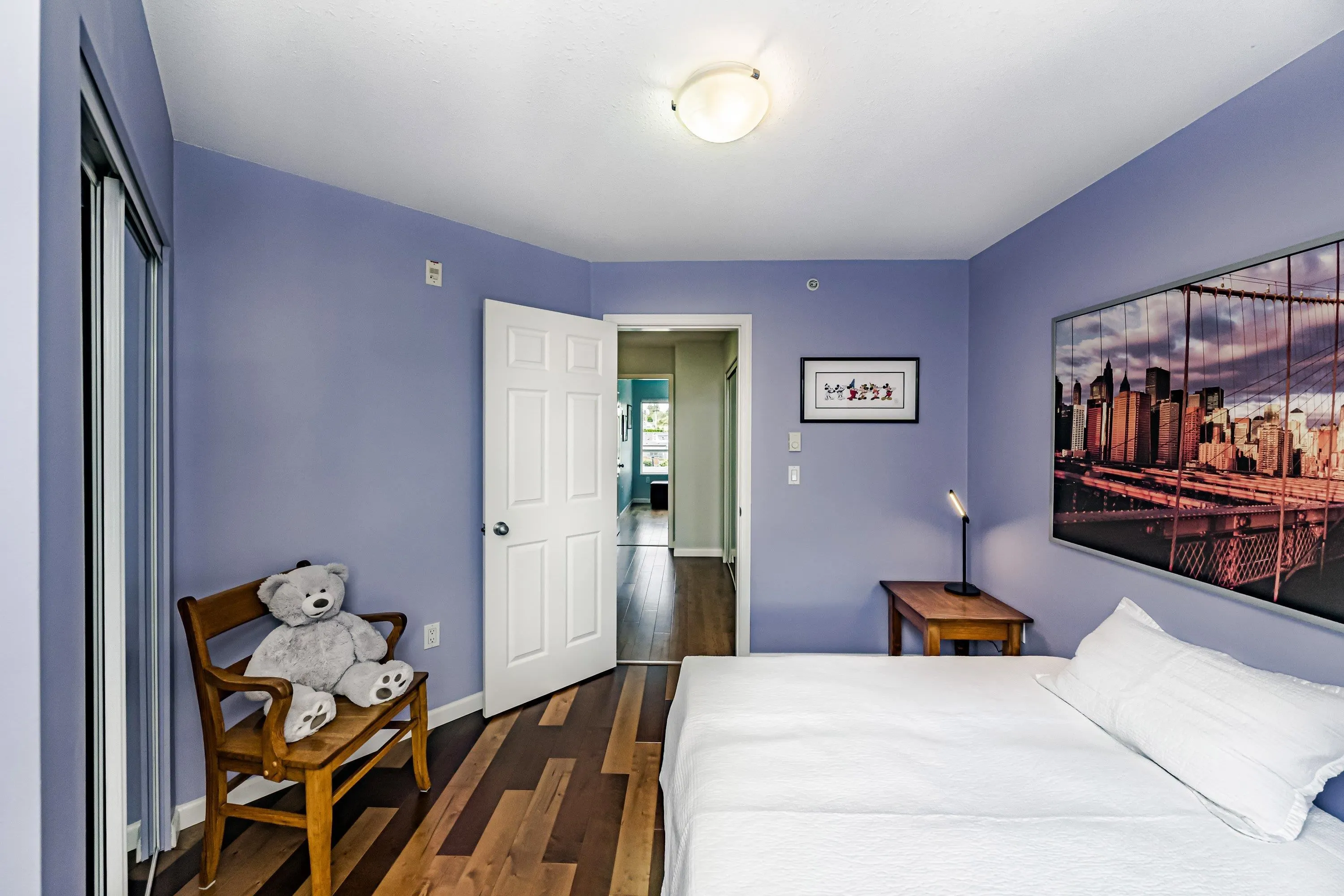 208 815 First Street