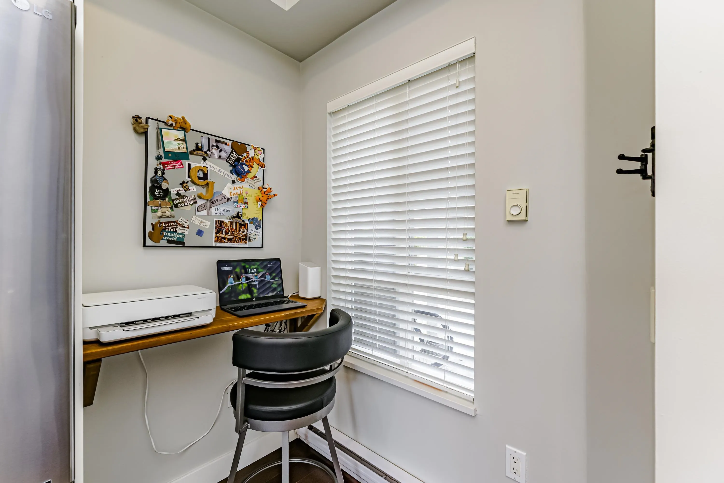 208 815 First Street