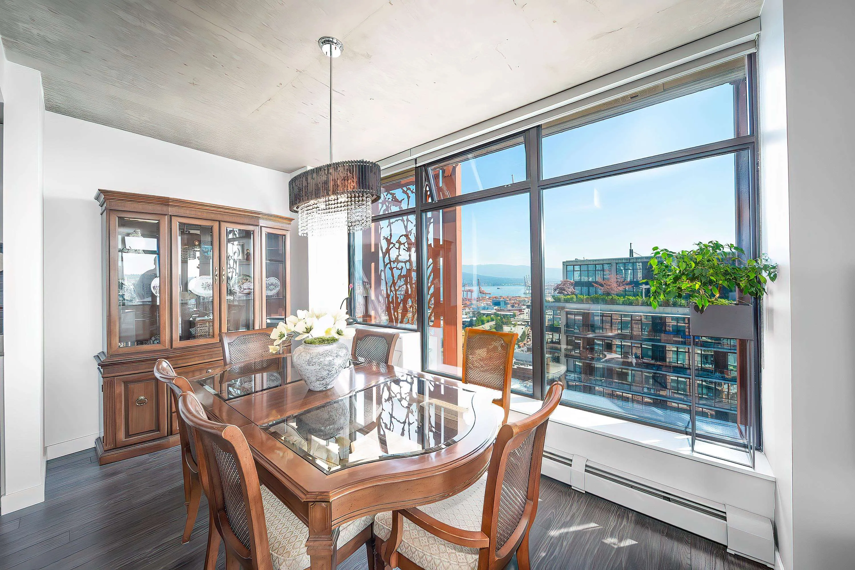 3506 128 W Cordova Street