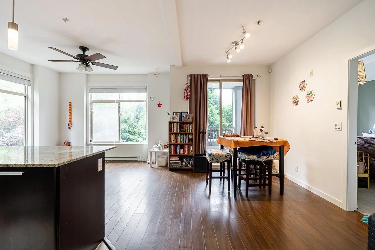 205 10455 University Drive