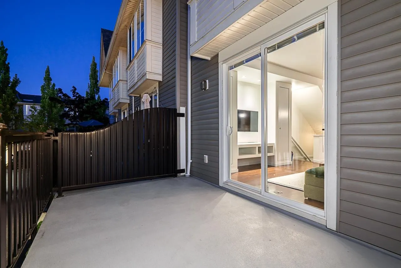 14 2418 Avon Place