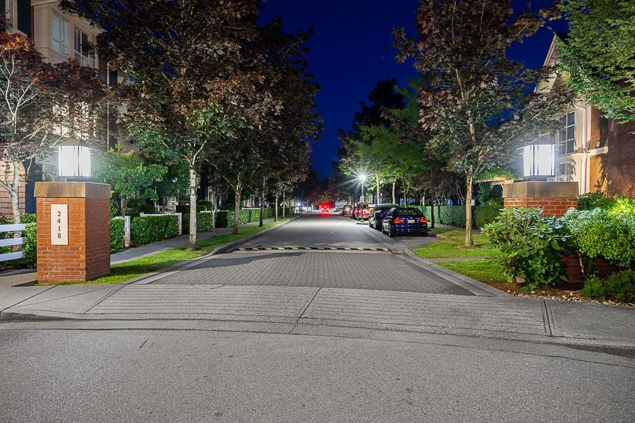 14 2418 Avon Place