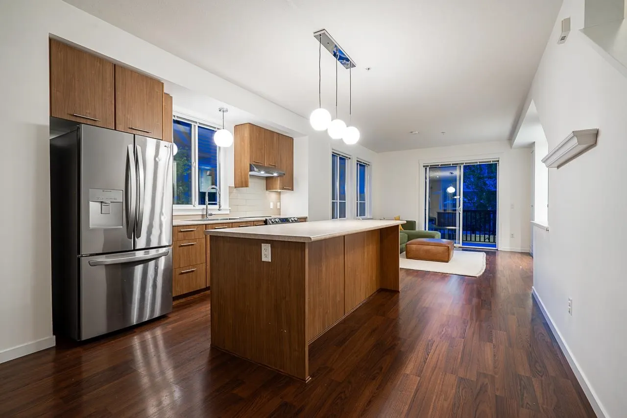 14 2418 Avon Place