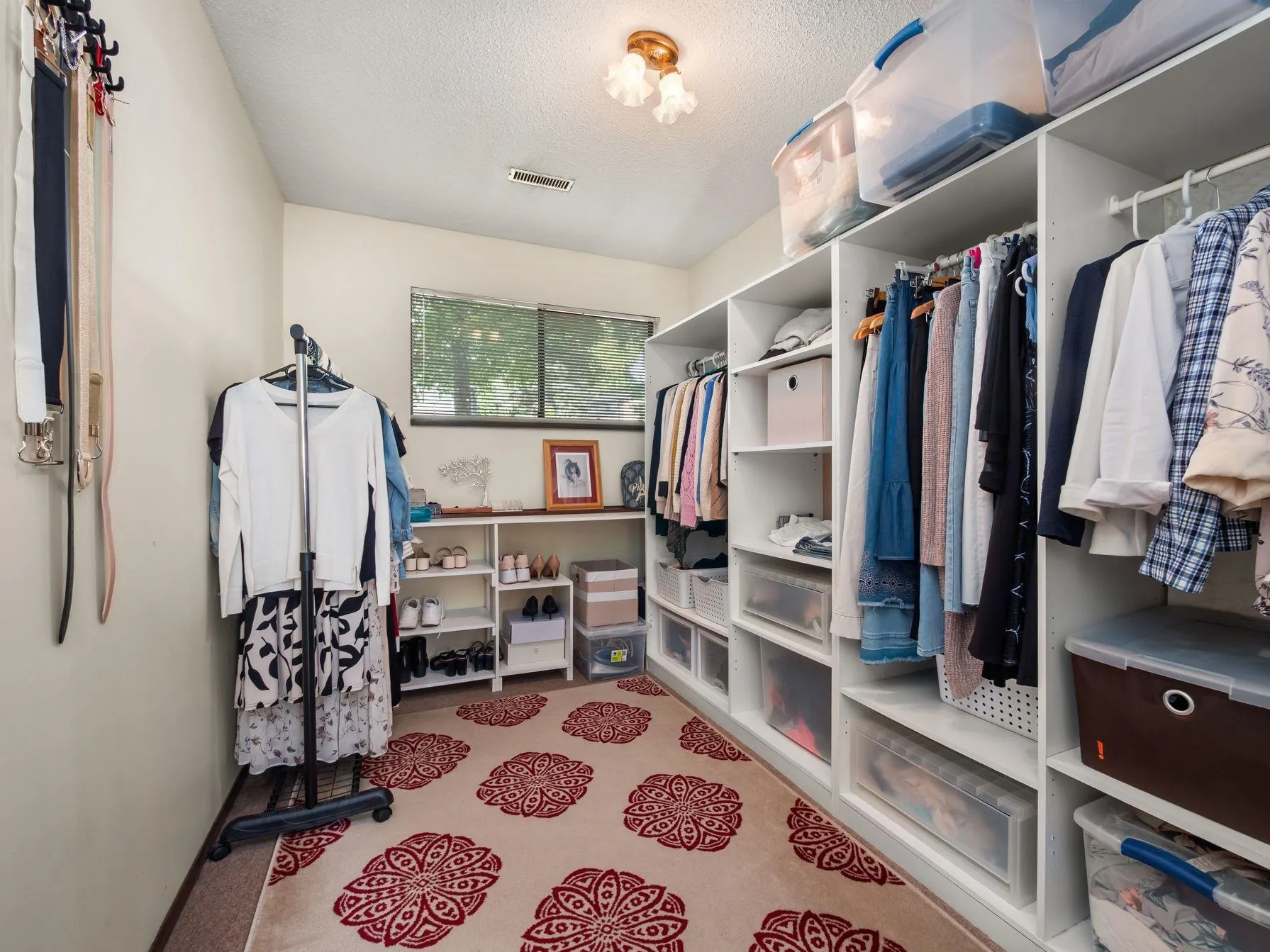 6991 Westview Drive