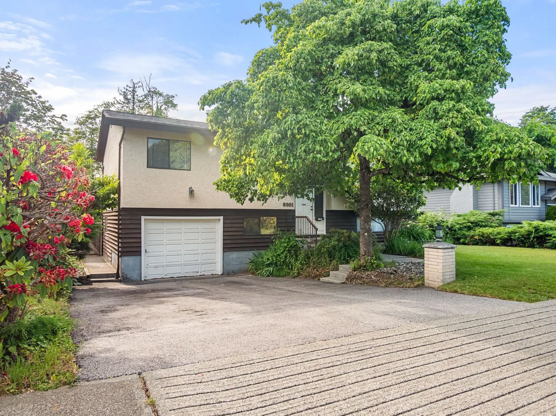 6991 Westview Drive