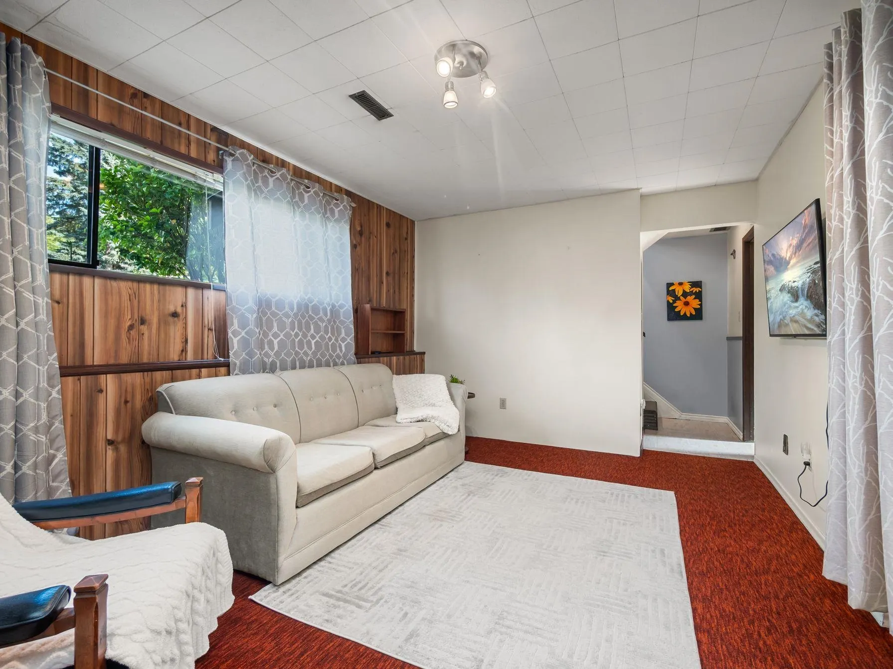 6991 Westview Drive