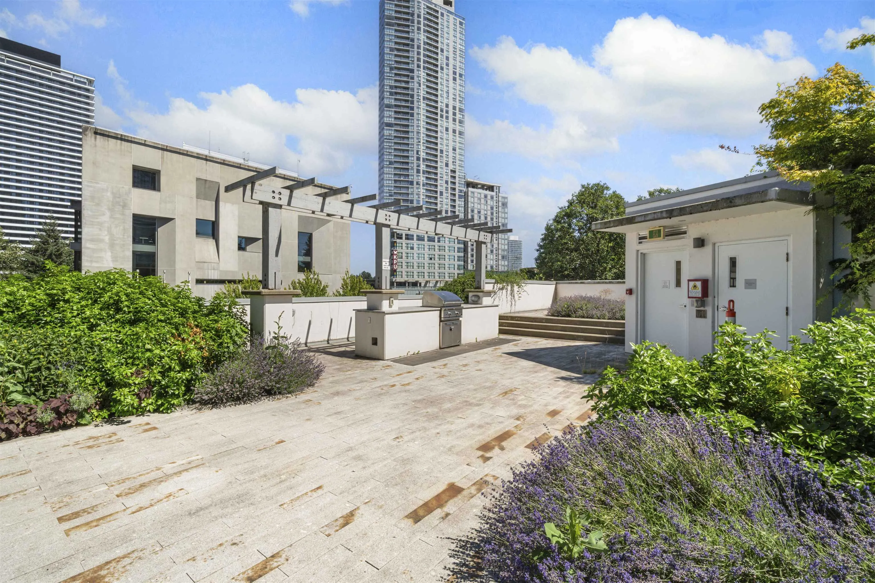 3501 13398 104 Avenue