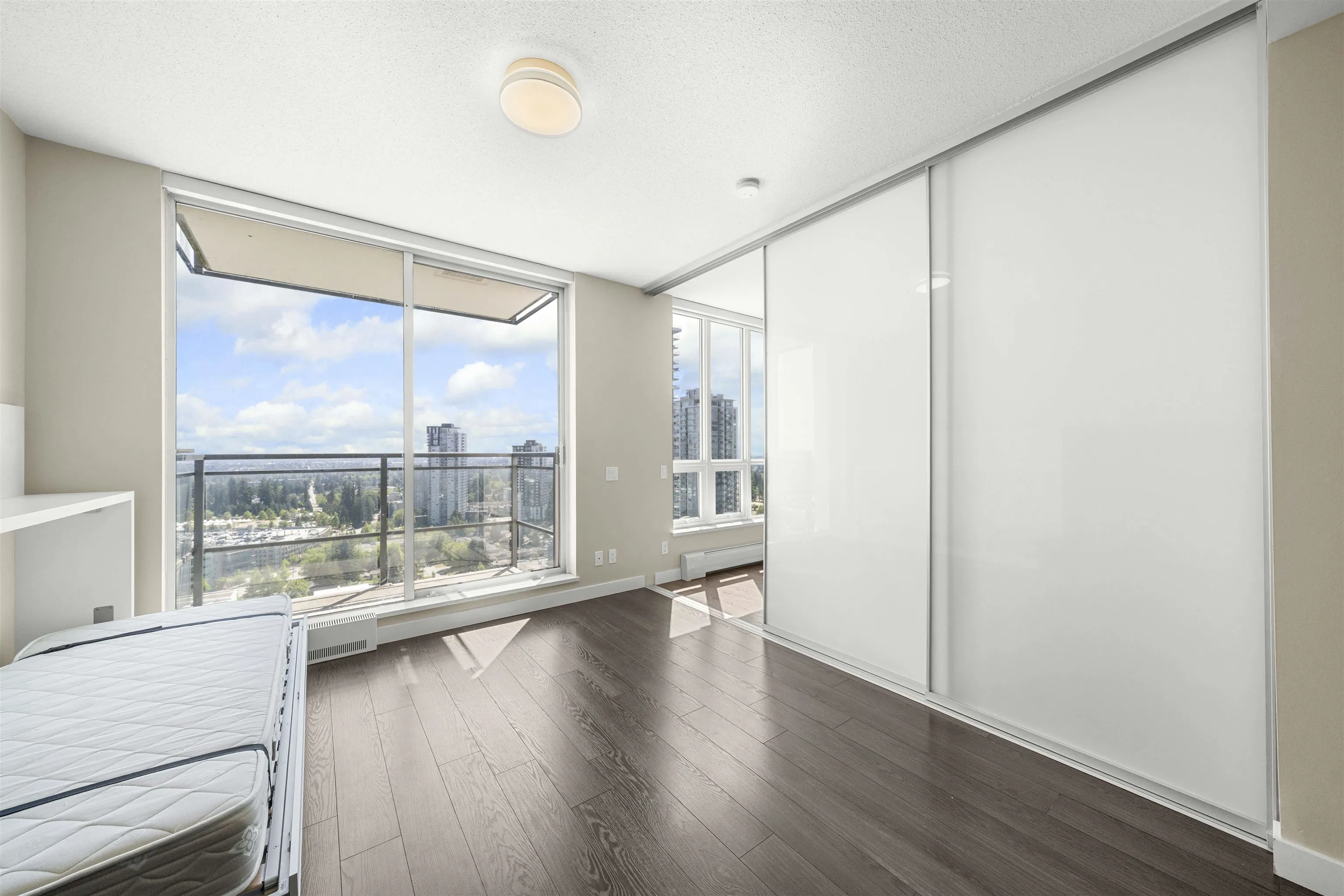 3501 13398 104 Avenue