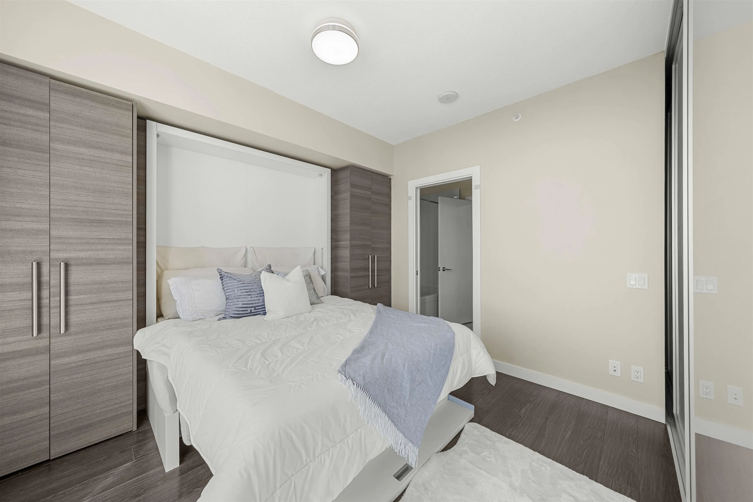 3501 13398 104 Avenue