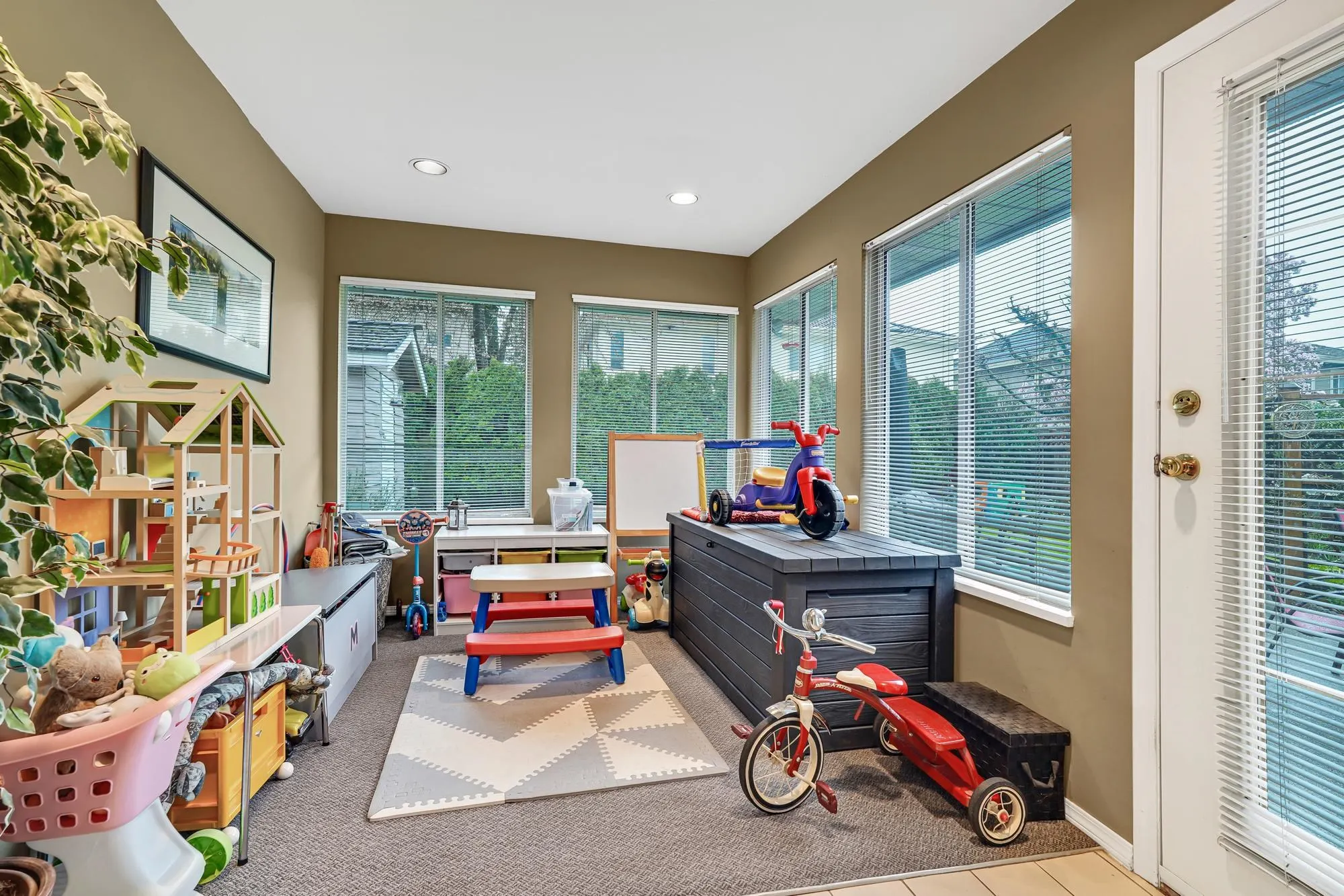 9738 Bakerview Drive