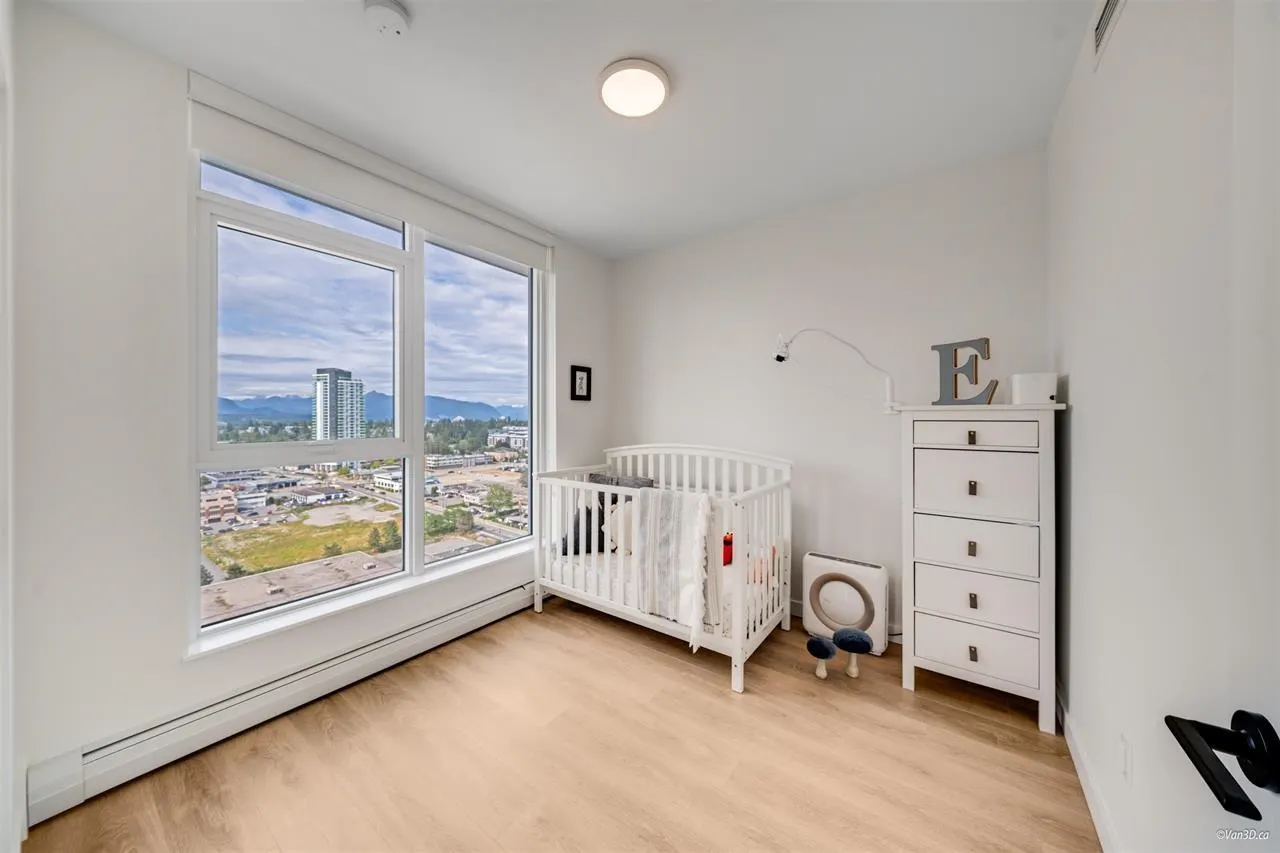 2211 13685 102 Avenue