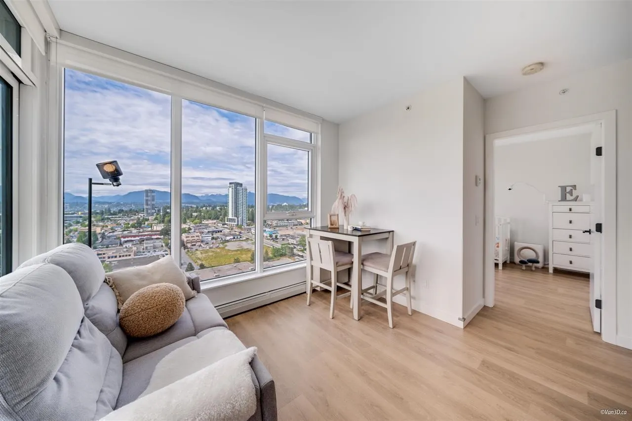 2211 13685 102 Avenue
