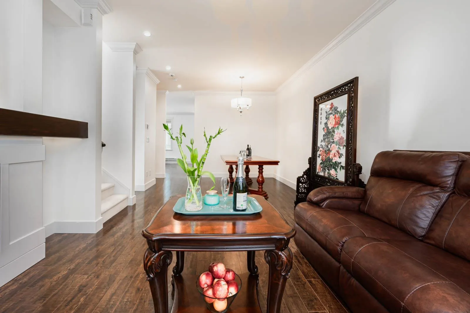 33 8433 164 Street