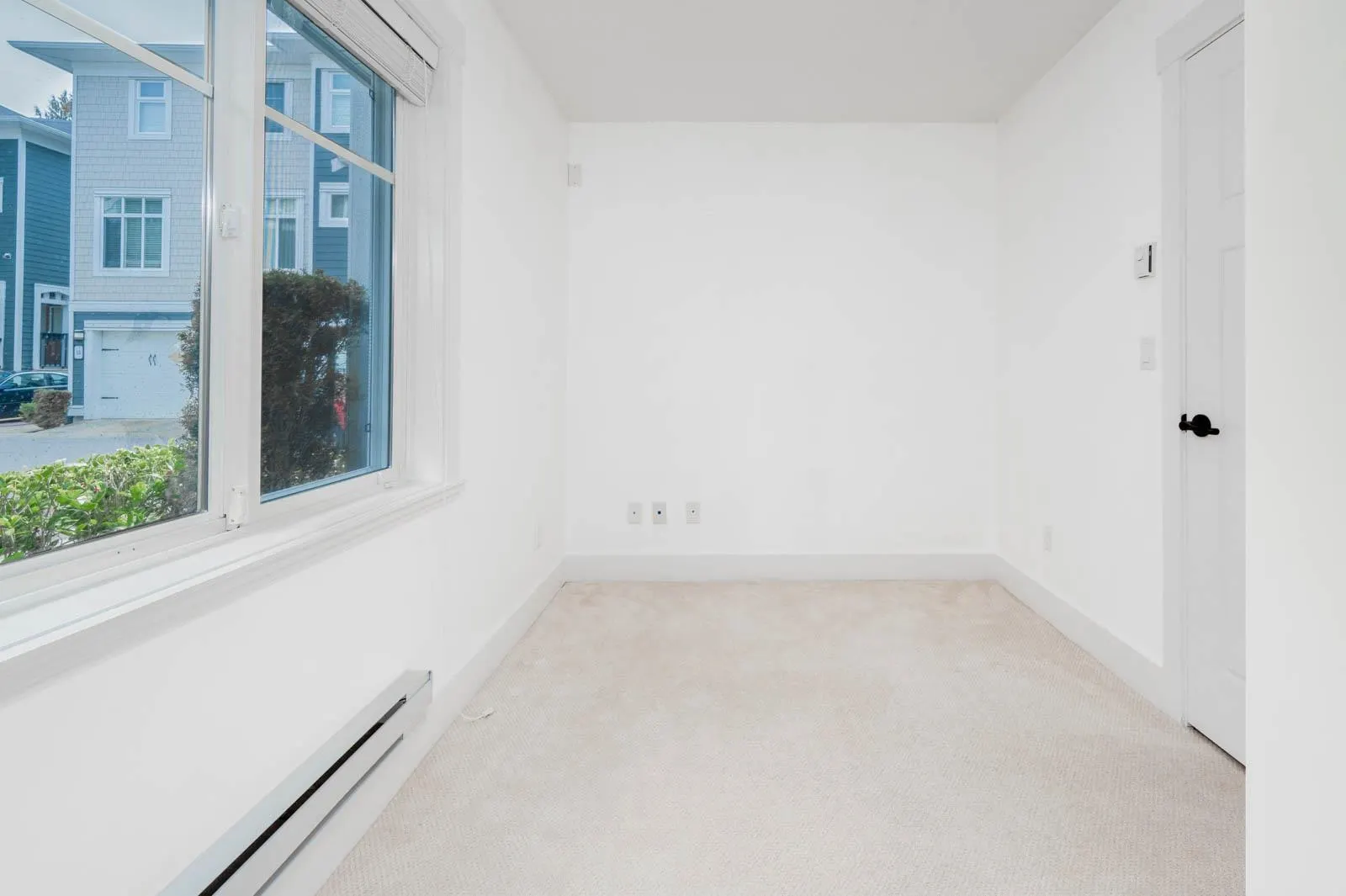 33 8433 164 Street