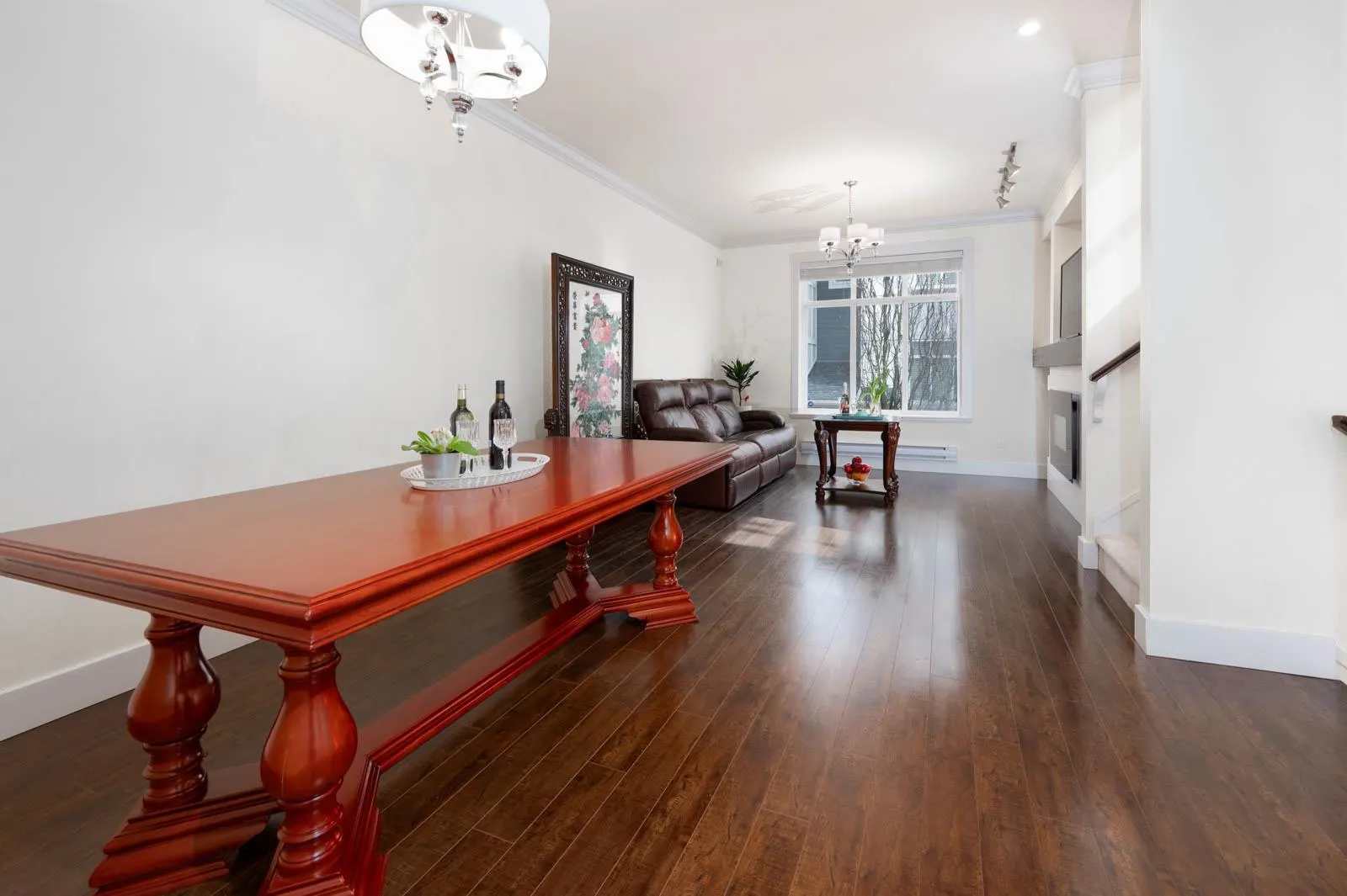 33 8433 164 Street