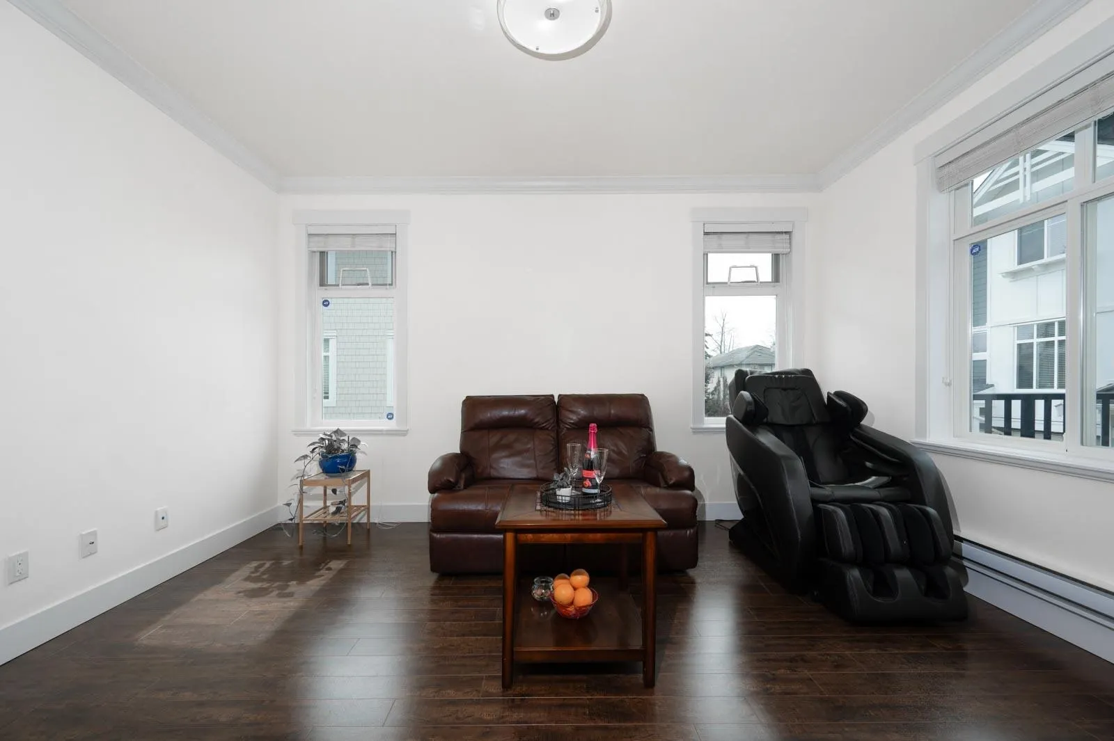 33 8433 164 Street