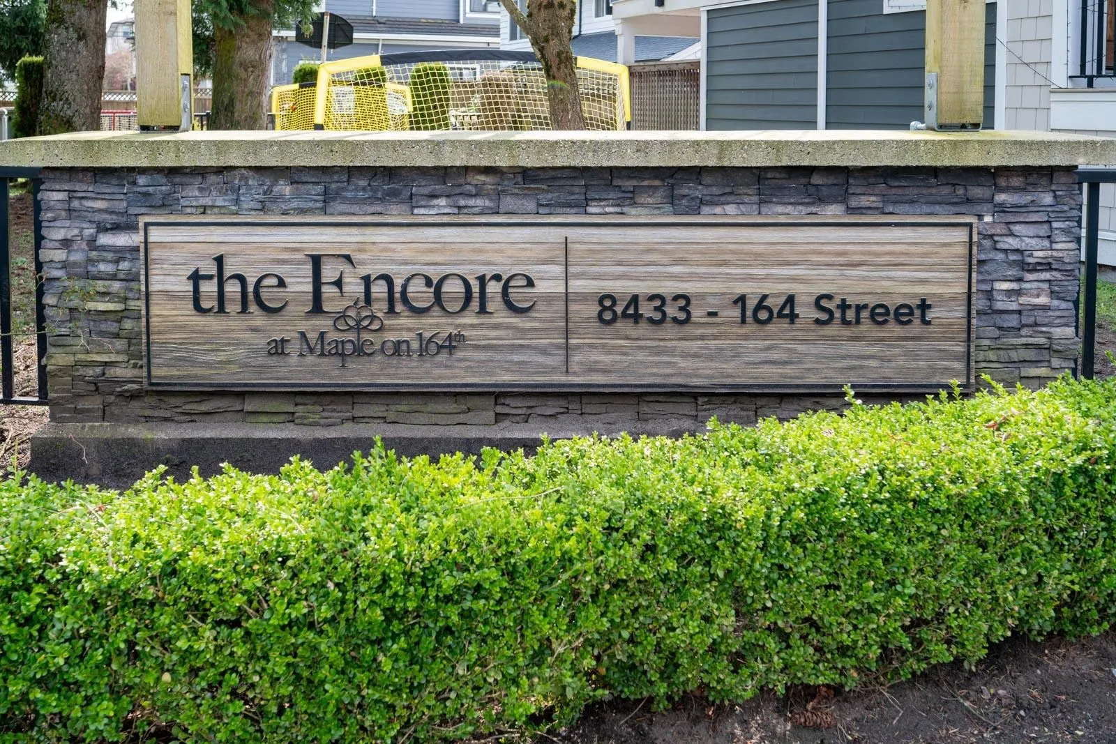 33 8433 164 Street
