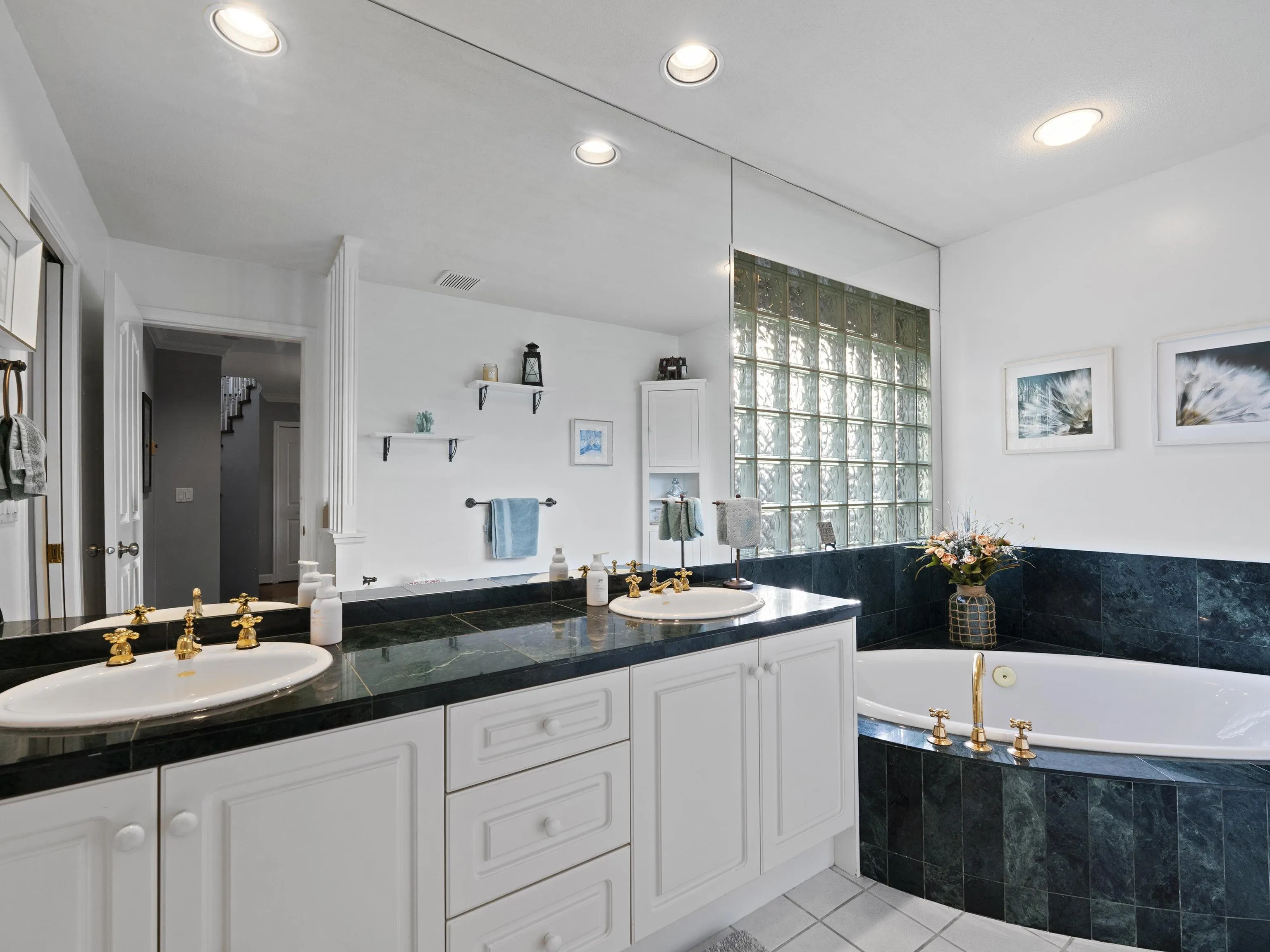 5390 Westhaven Wynd