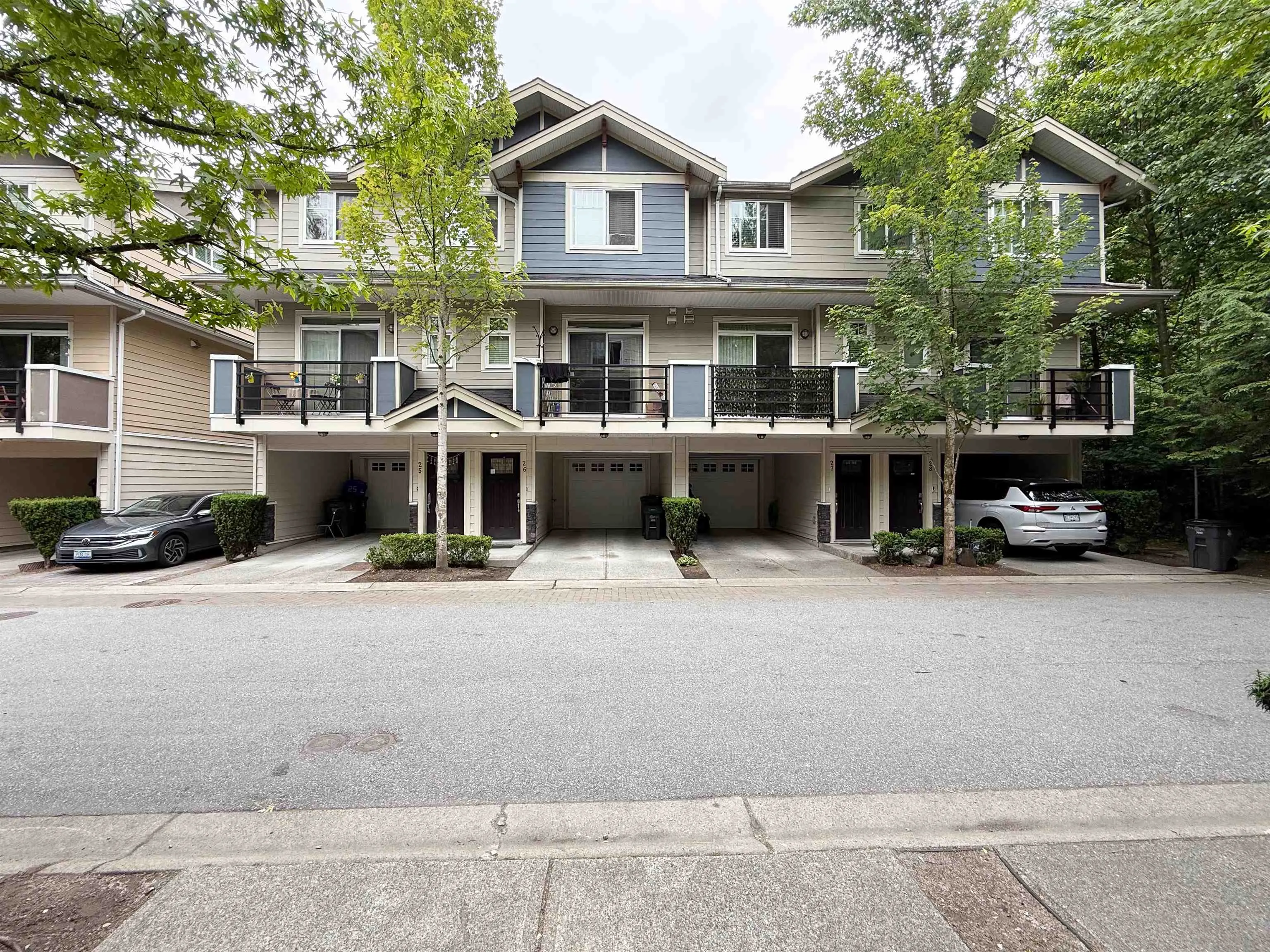 26 6383 140 Street