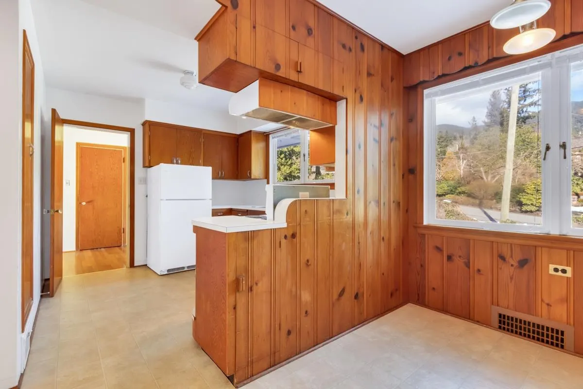 4386 Erwin Drive