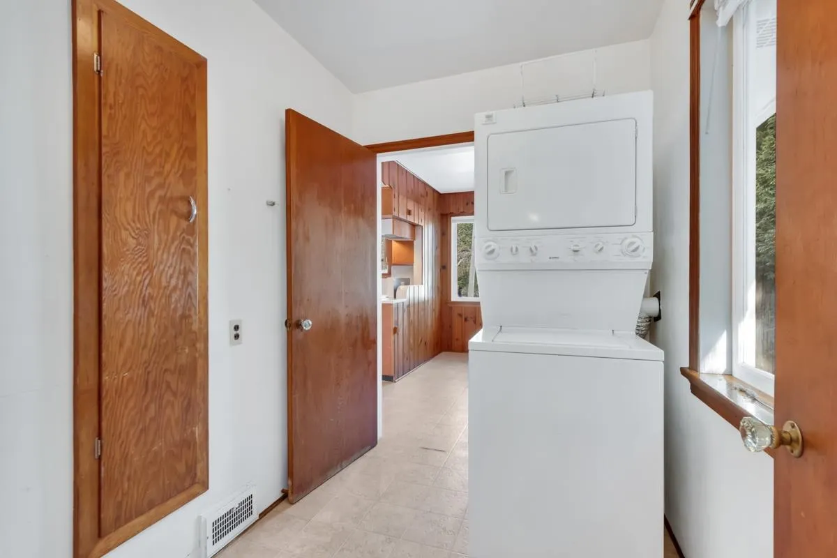 4386 Erwin Drive