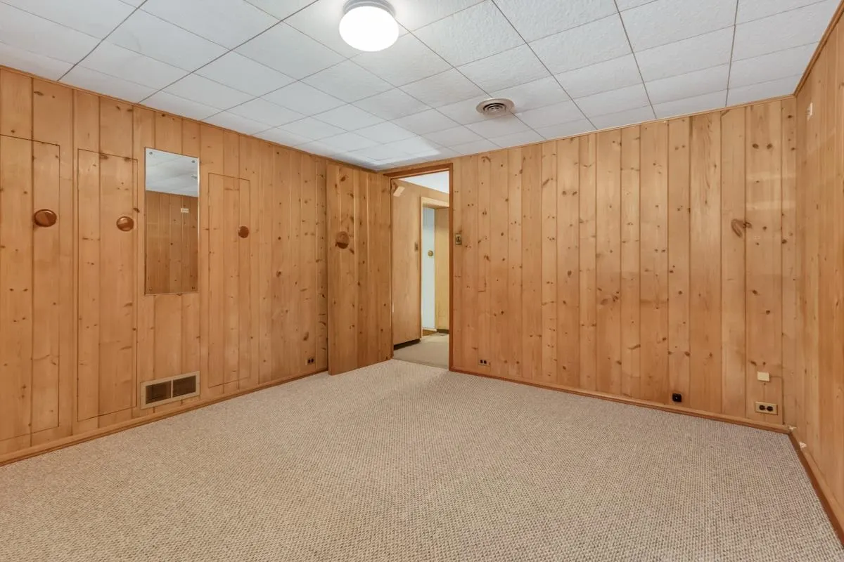 4386 Erwin Drive