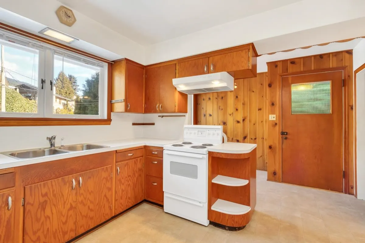 4386 Erwin Drive