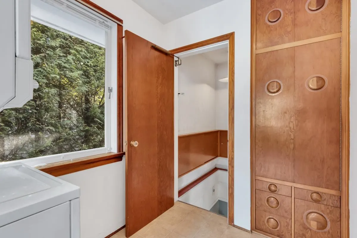 4386 Erwin Drive