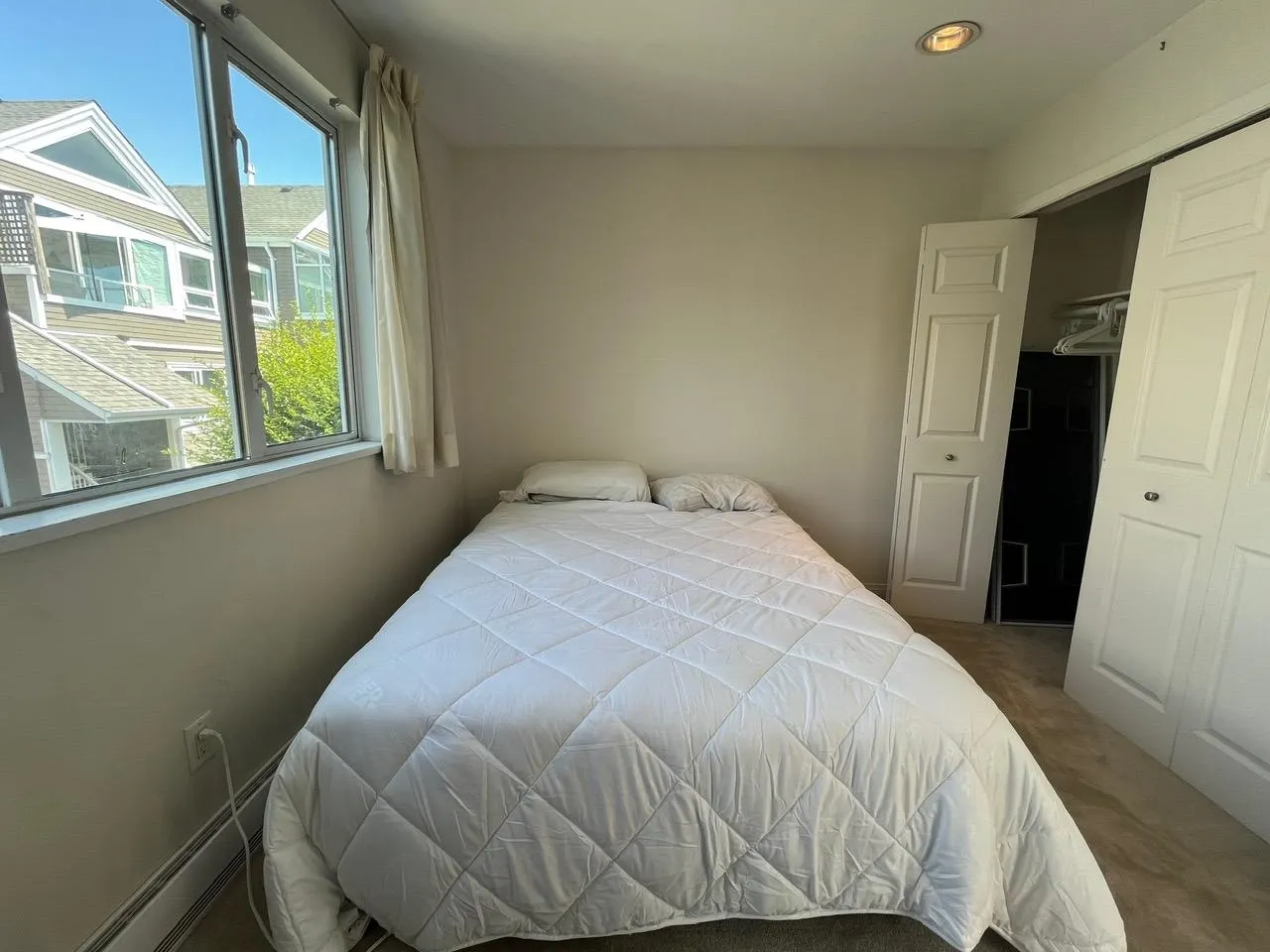 14831 Marine Drive