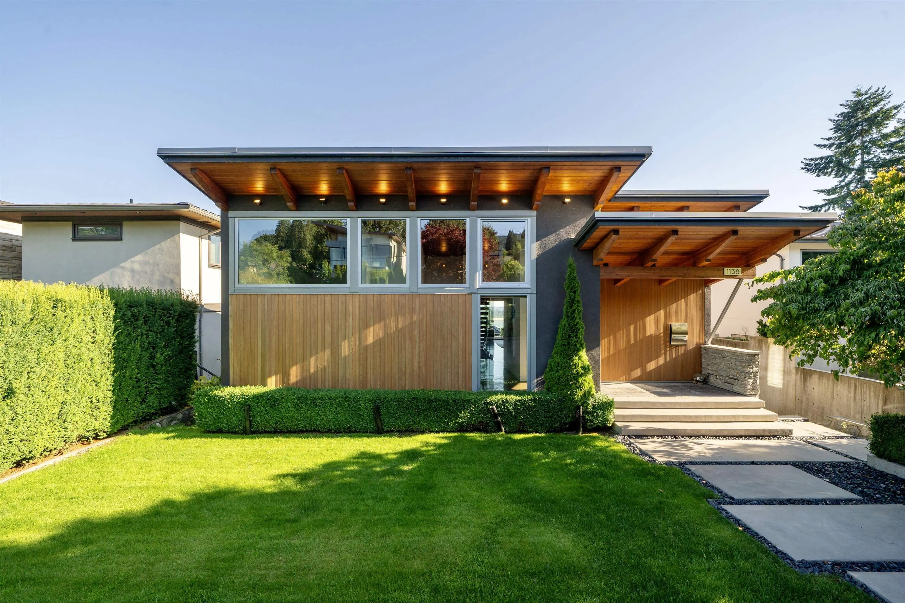 1138 Palmerston Avenue