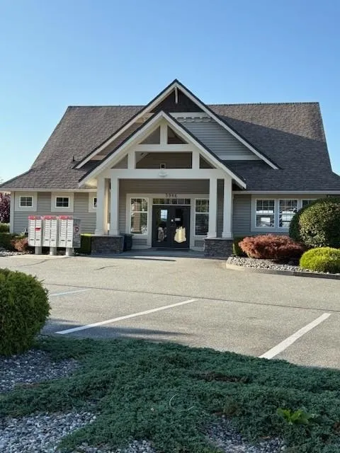 6000 Hunter Creek Crescent