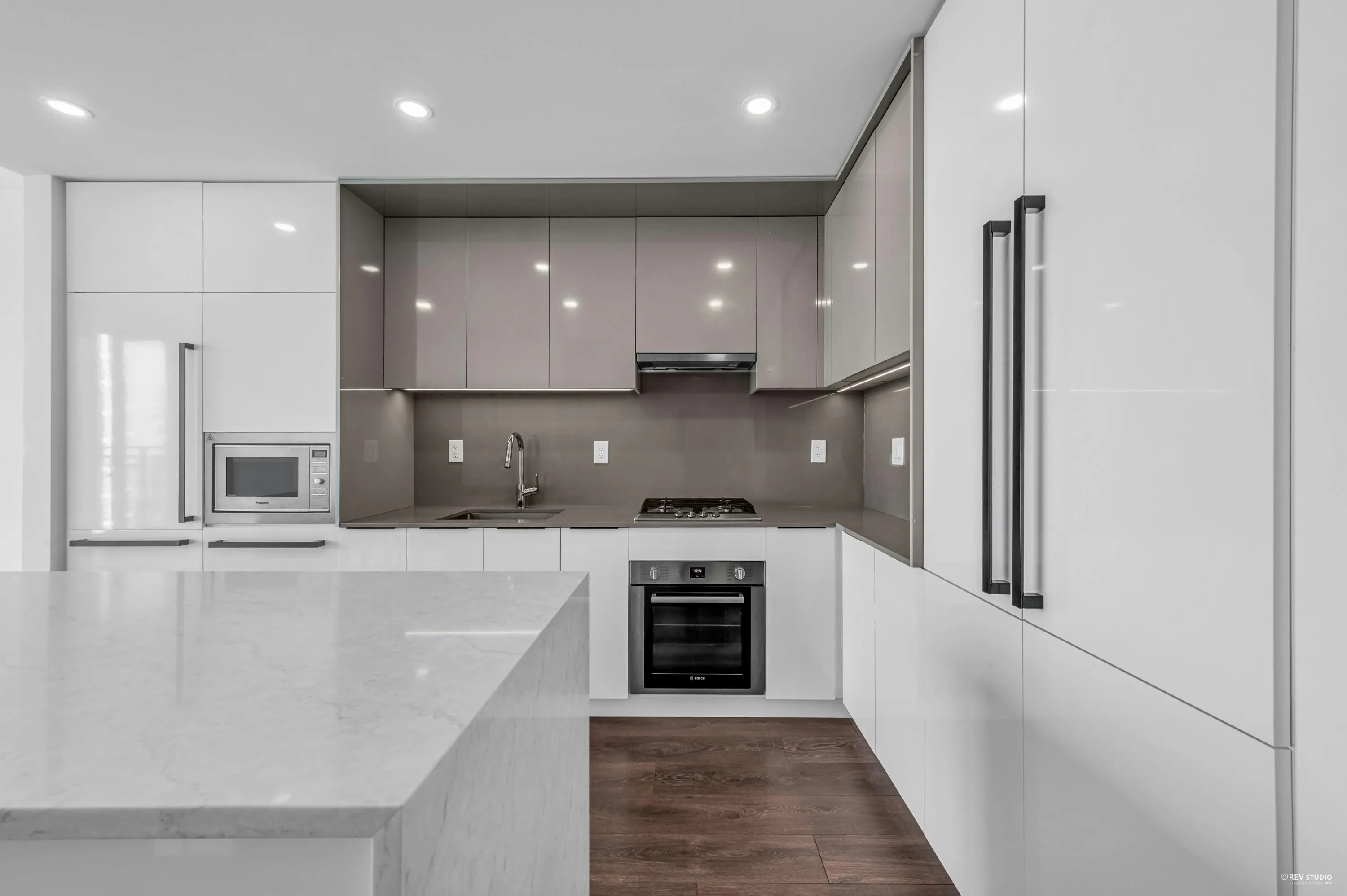 2707 4711 Hazel Street