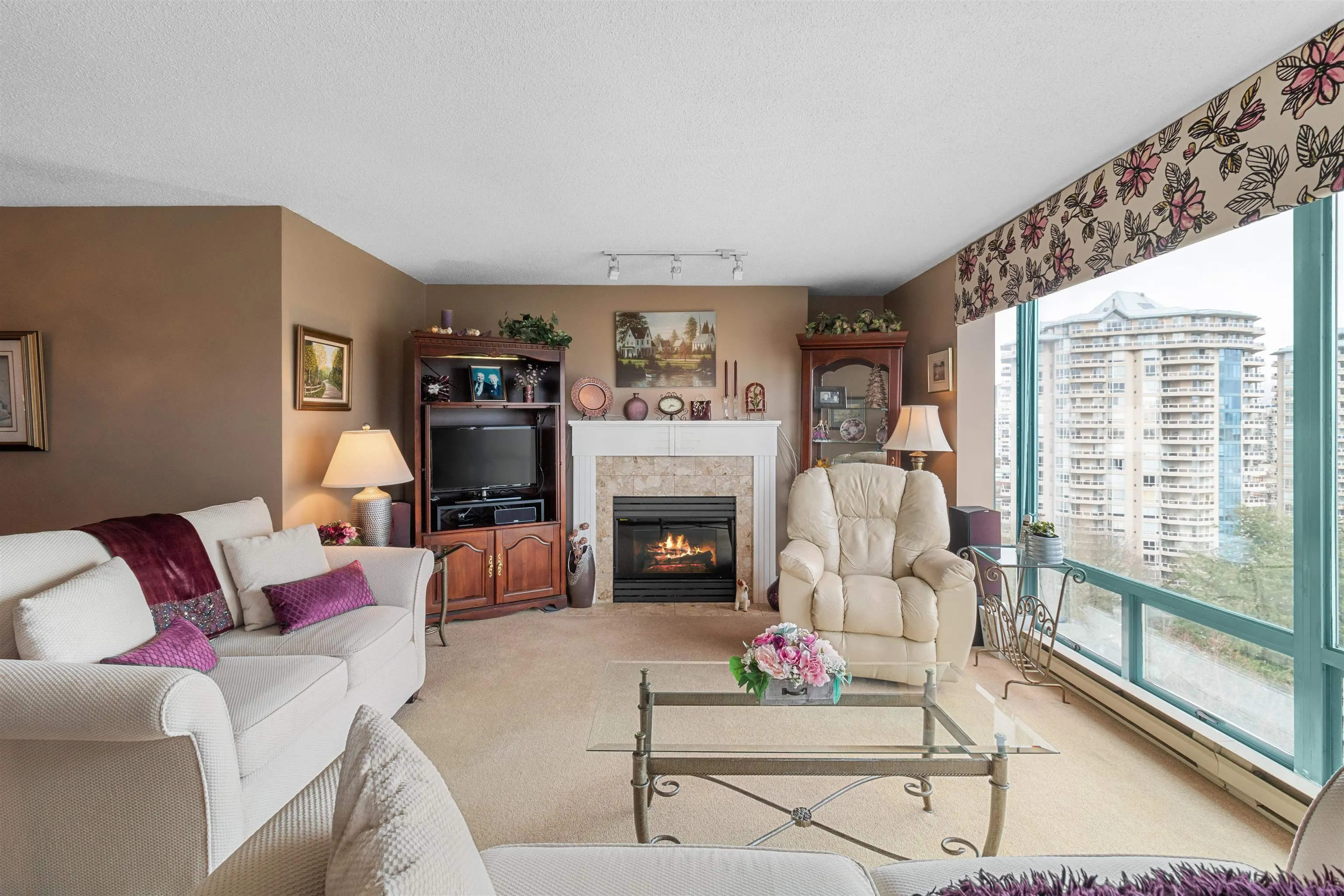 1101 8 Laguna Court