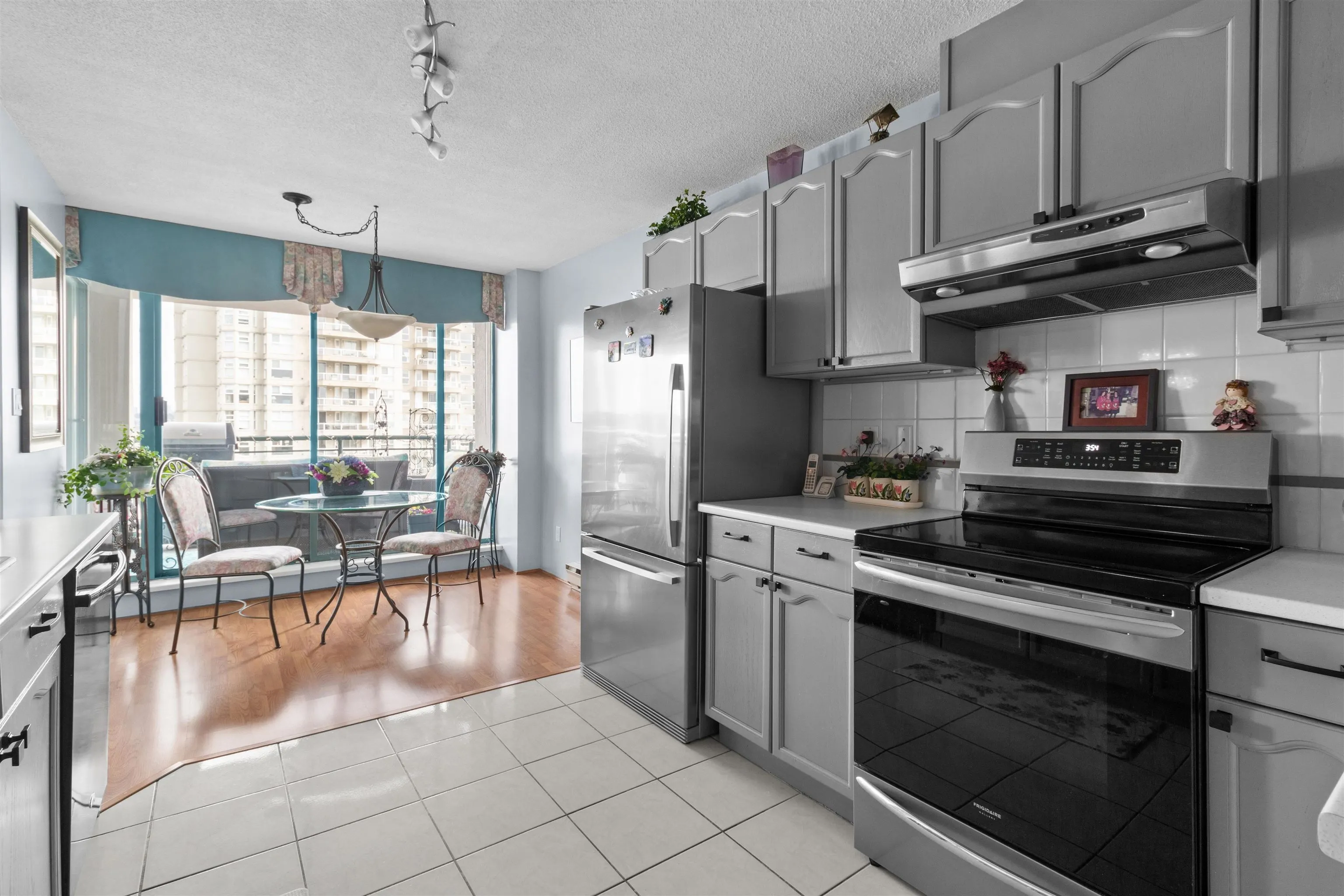 1101 8 Laguna Court