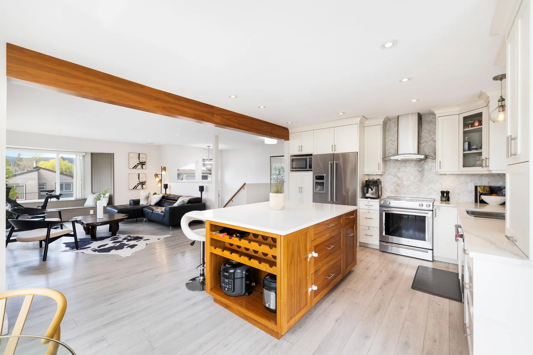 2 Walton Way