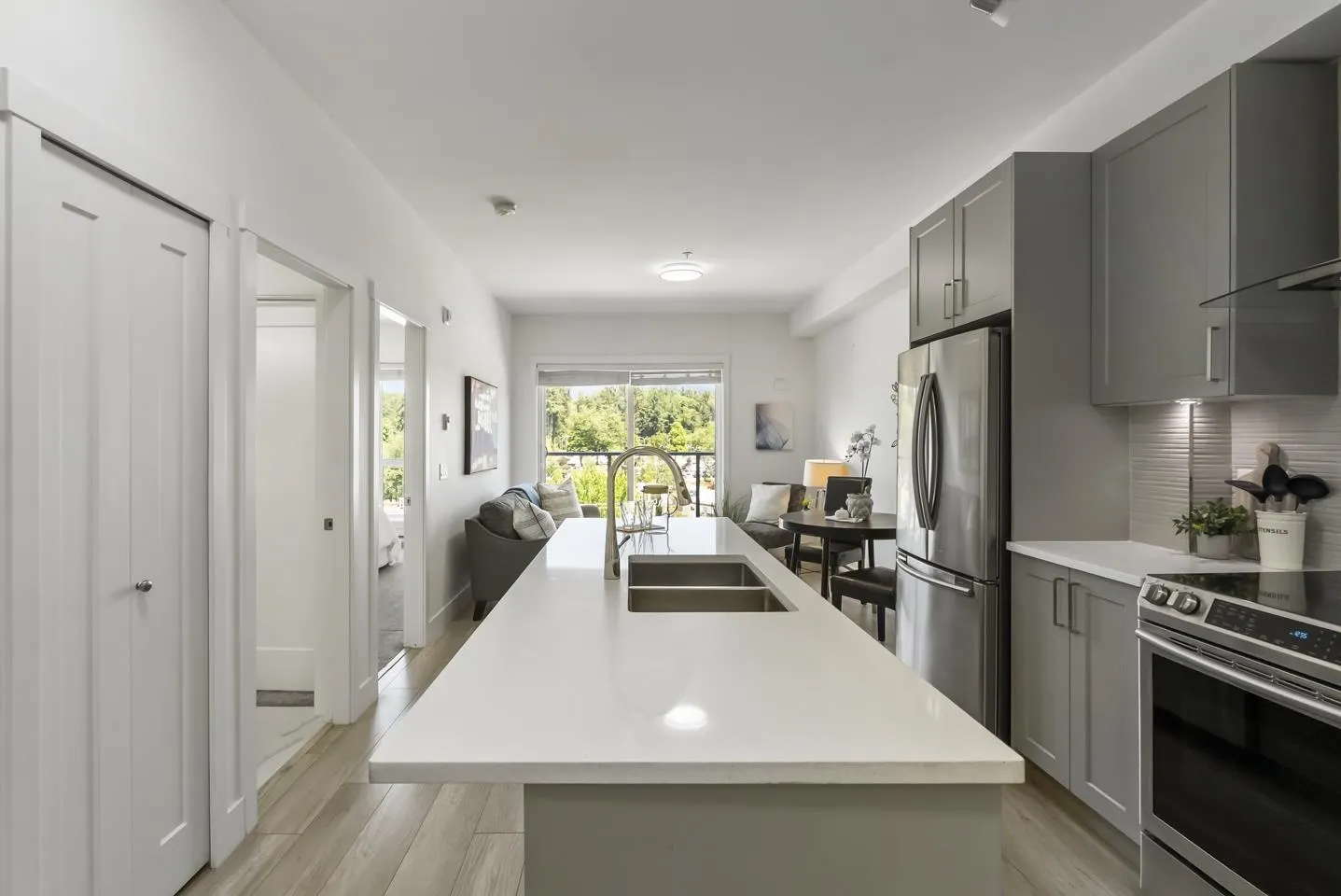 603 13978 Fraser Highway