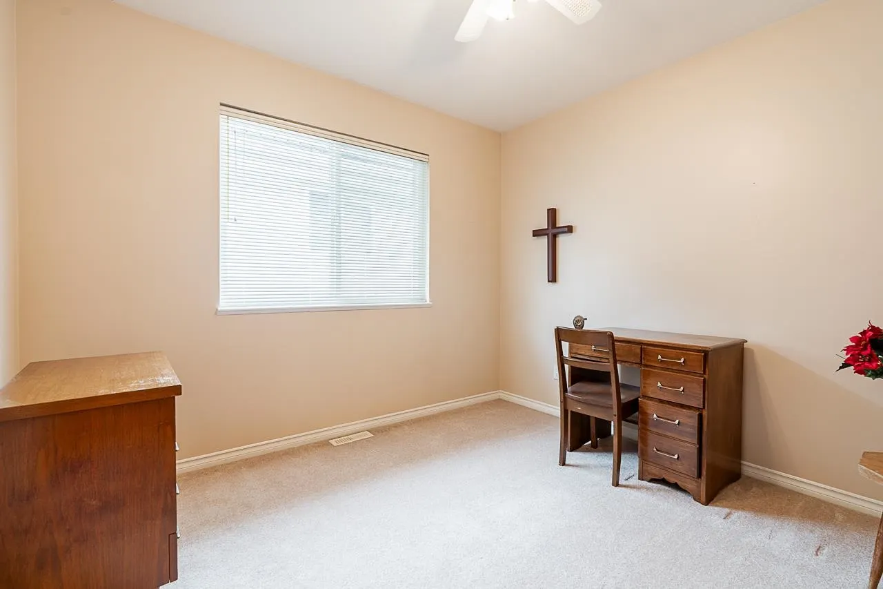 22081 124 Avenue