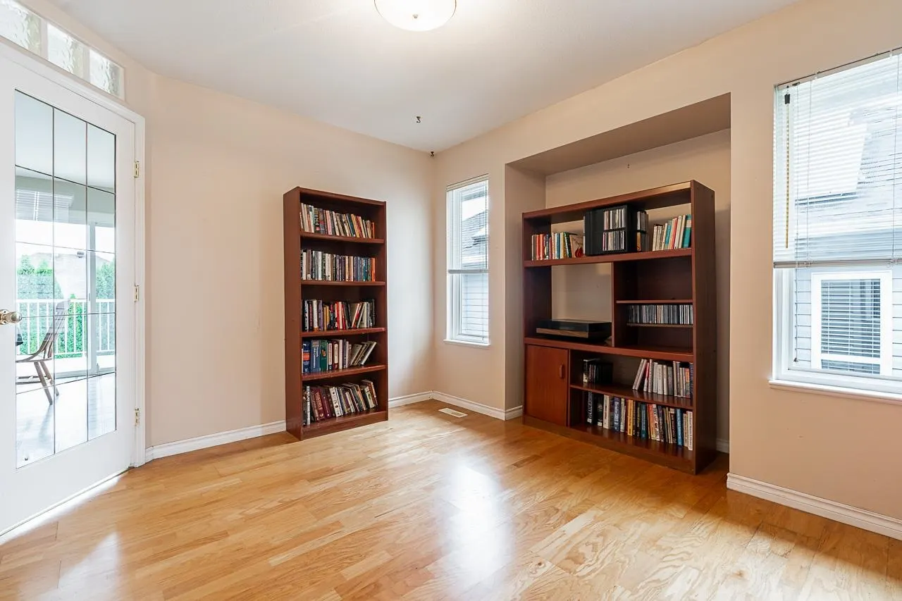 22081 124 Avenue