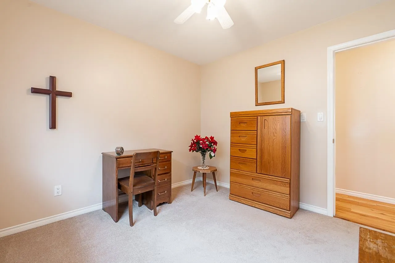 22081 124 Avenue