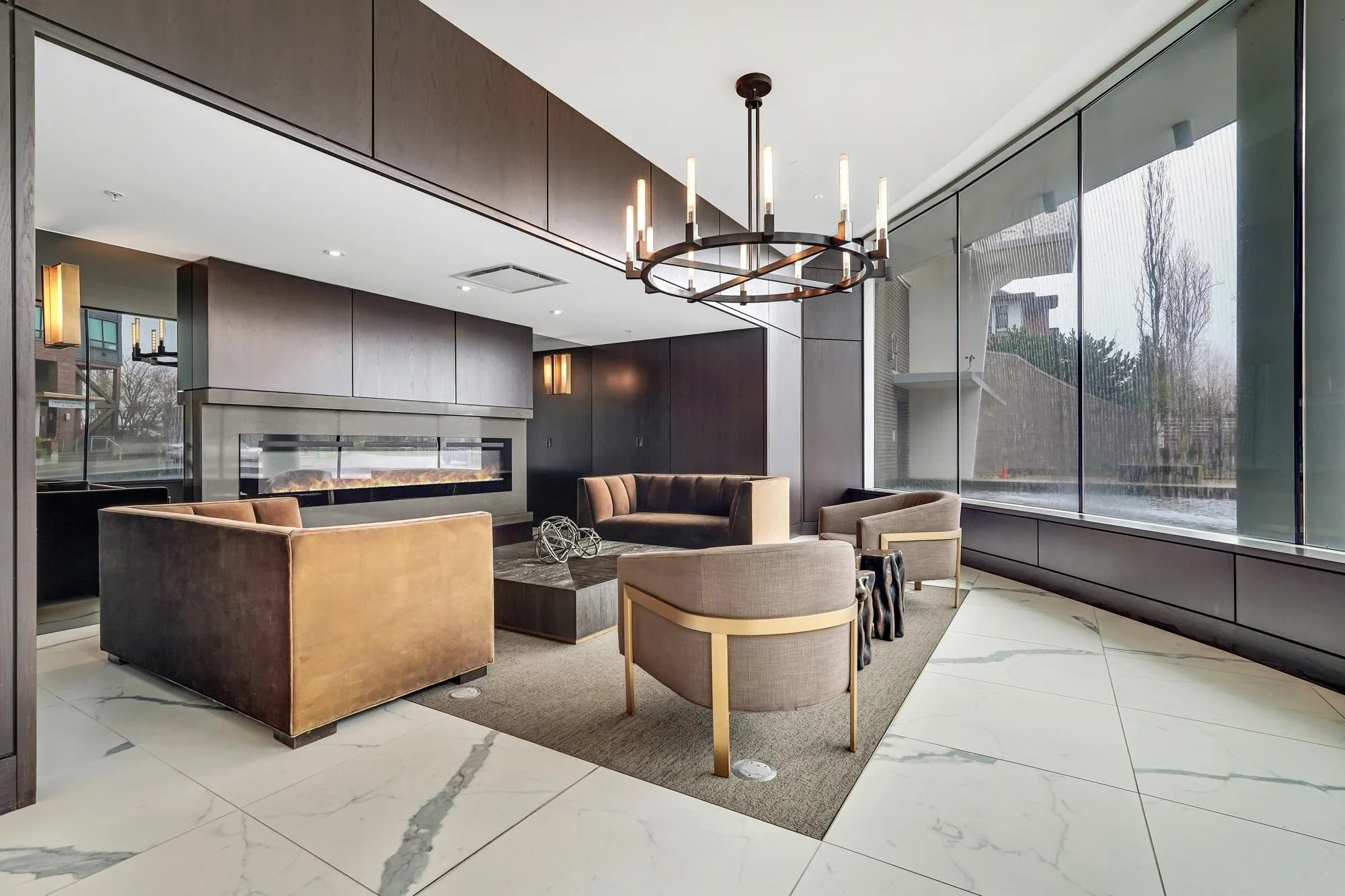 1401 210 Salter Street