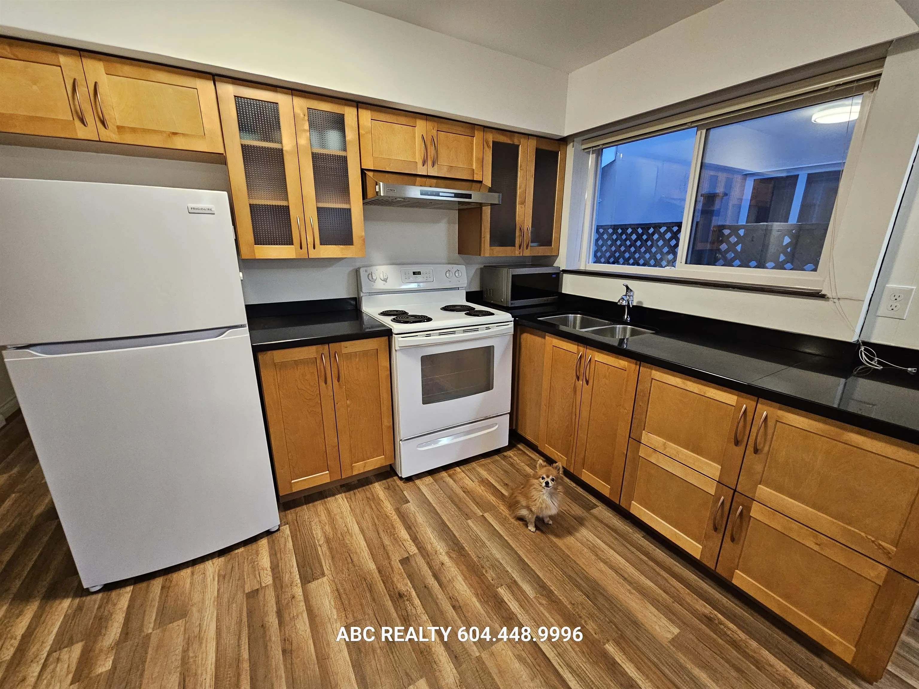 2bed suite 3XXX Parker Street