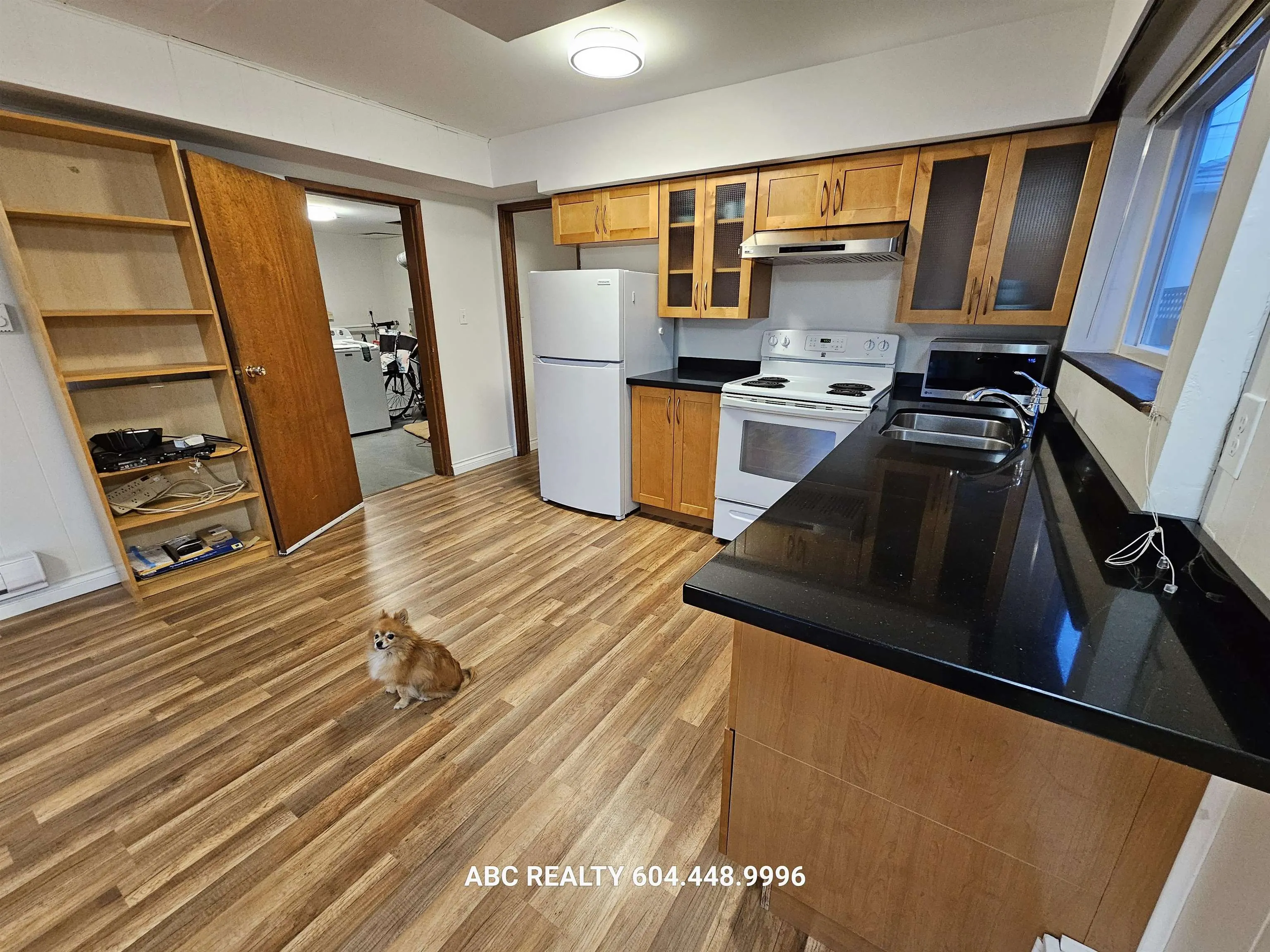 2bed suite 3XXX Parker Street