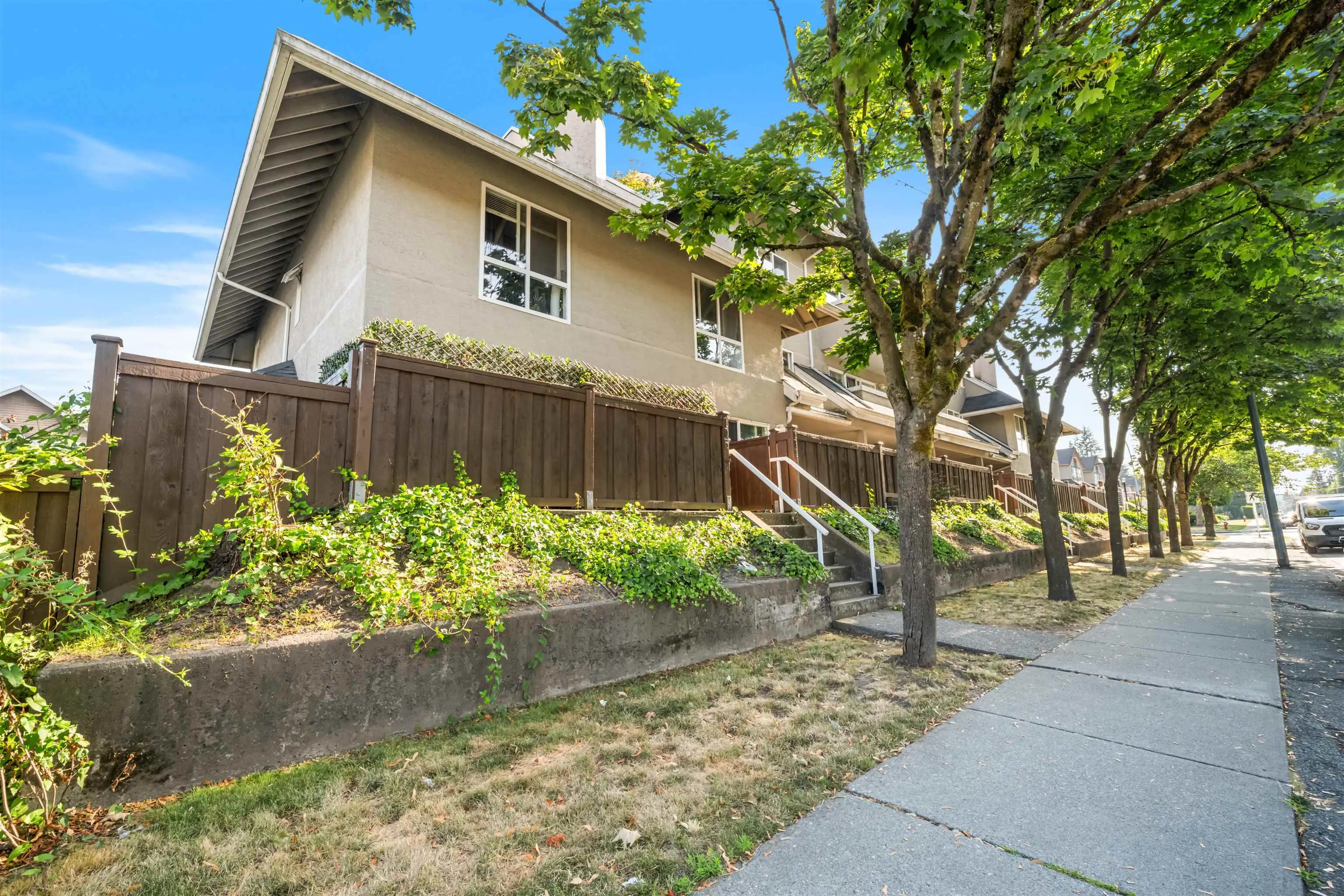102 1570 Prairie Avenue