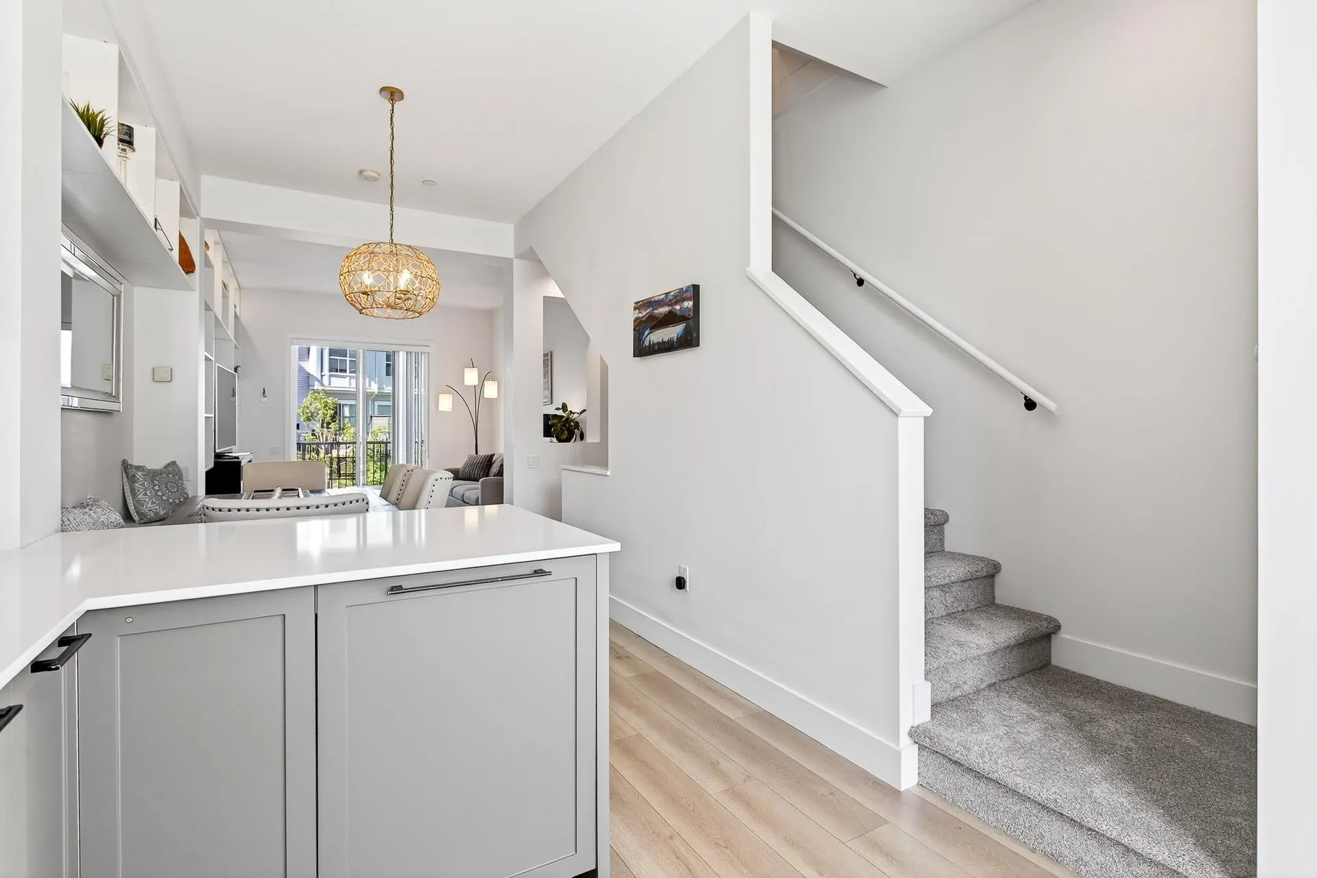 7 4656 Orca Way