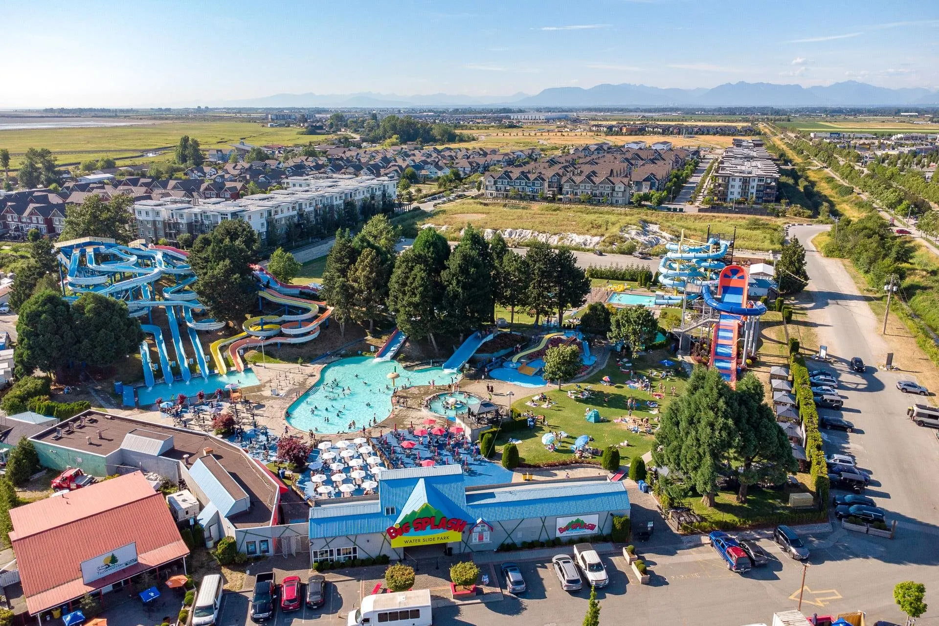 7 4656 Orca Way