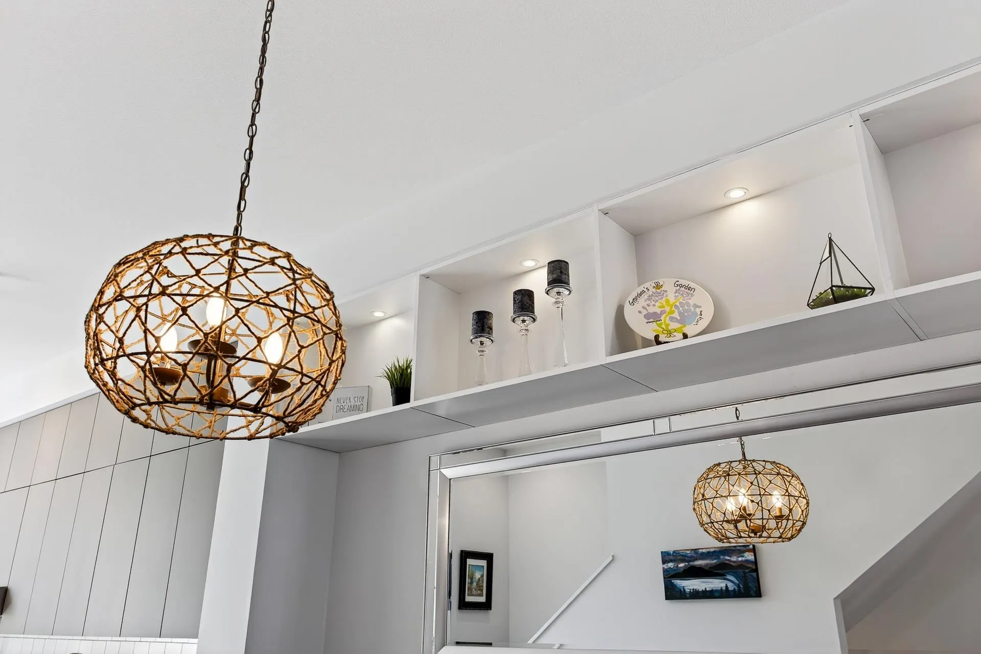 7 4656 Orca Way
