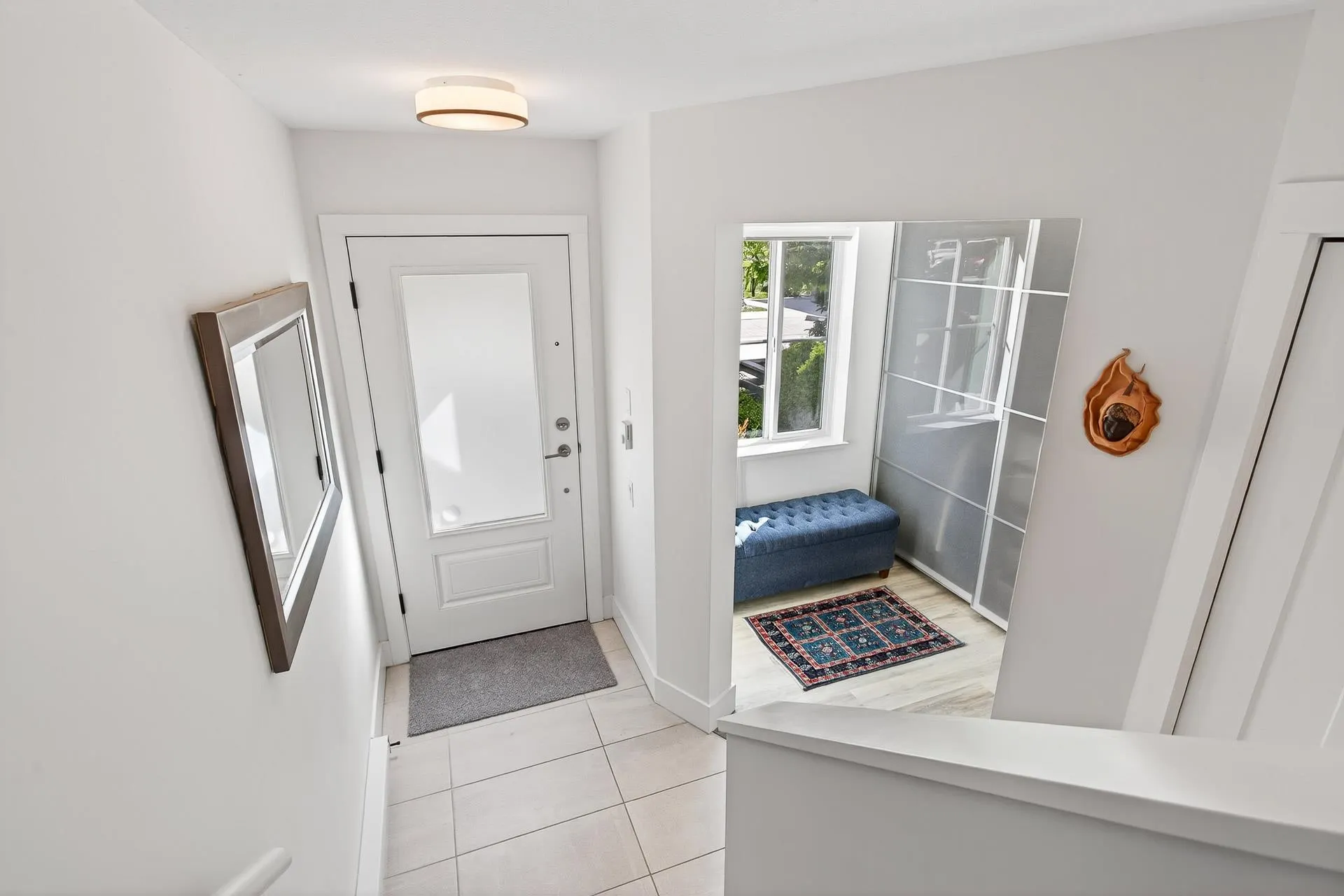 7 4656 Orca Way