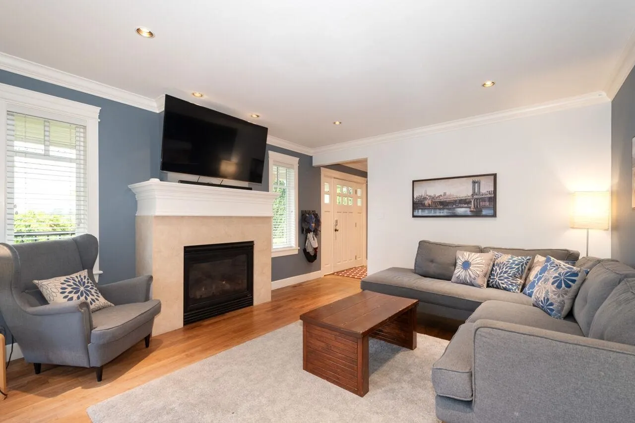 1050 11th Street