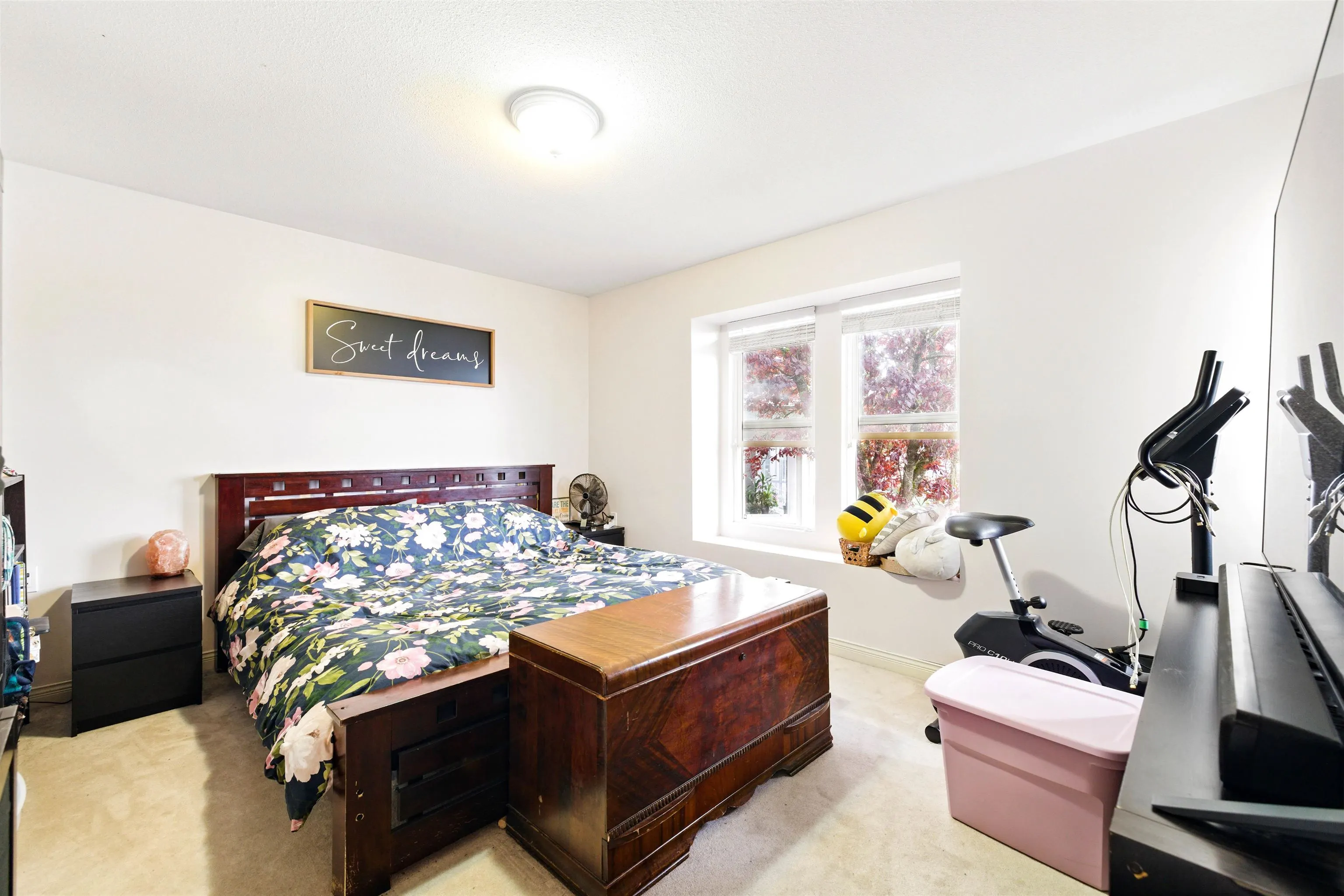 330 Rosehill Wynd