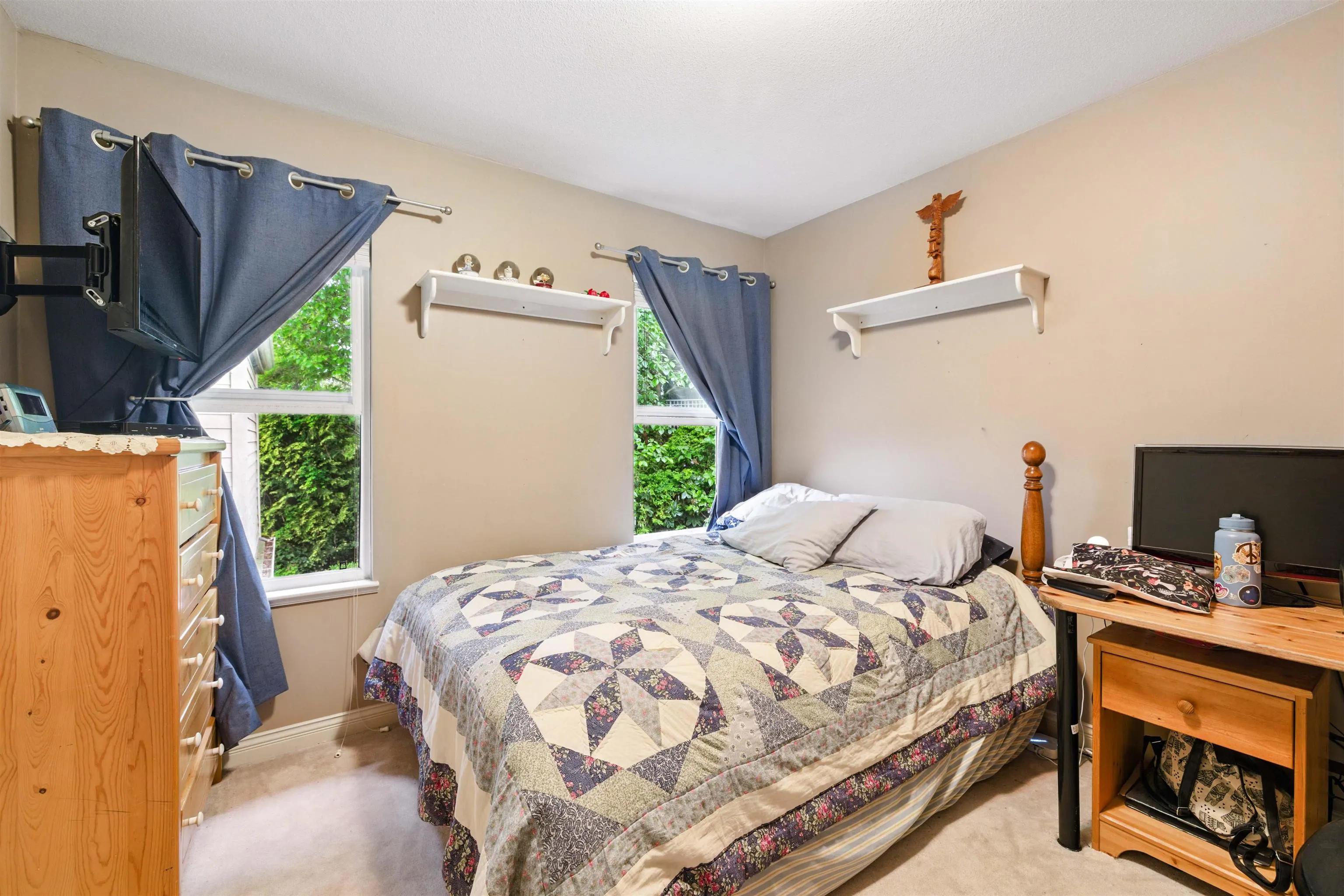 330 Rosehill Wynd